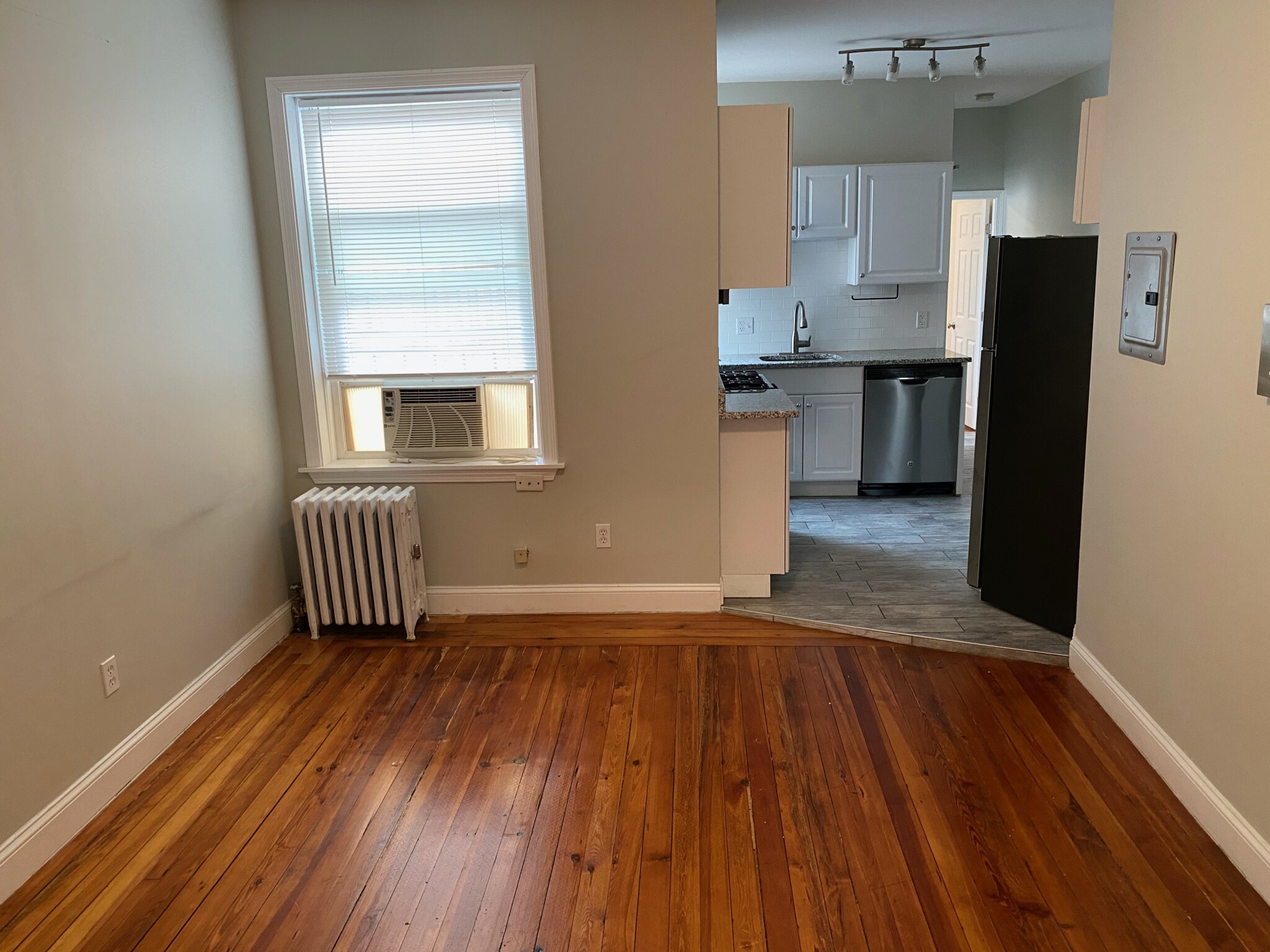 2 bed, 1 bath apartment for rent at 36 Anderson St Unit 7, Beacon Hill — photo 20 of 22