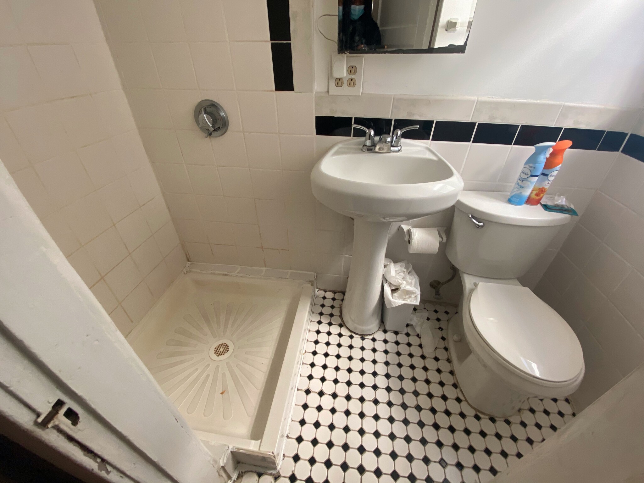4 bed, 2 bath apartment for rent at 234 Calumet St Unit 2, Mission Hill — photo 5 of 5