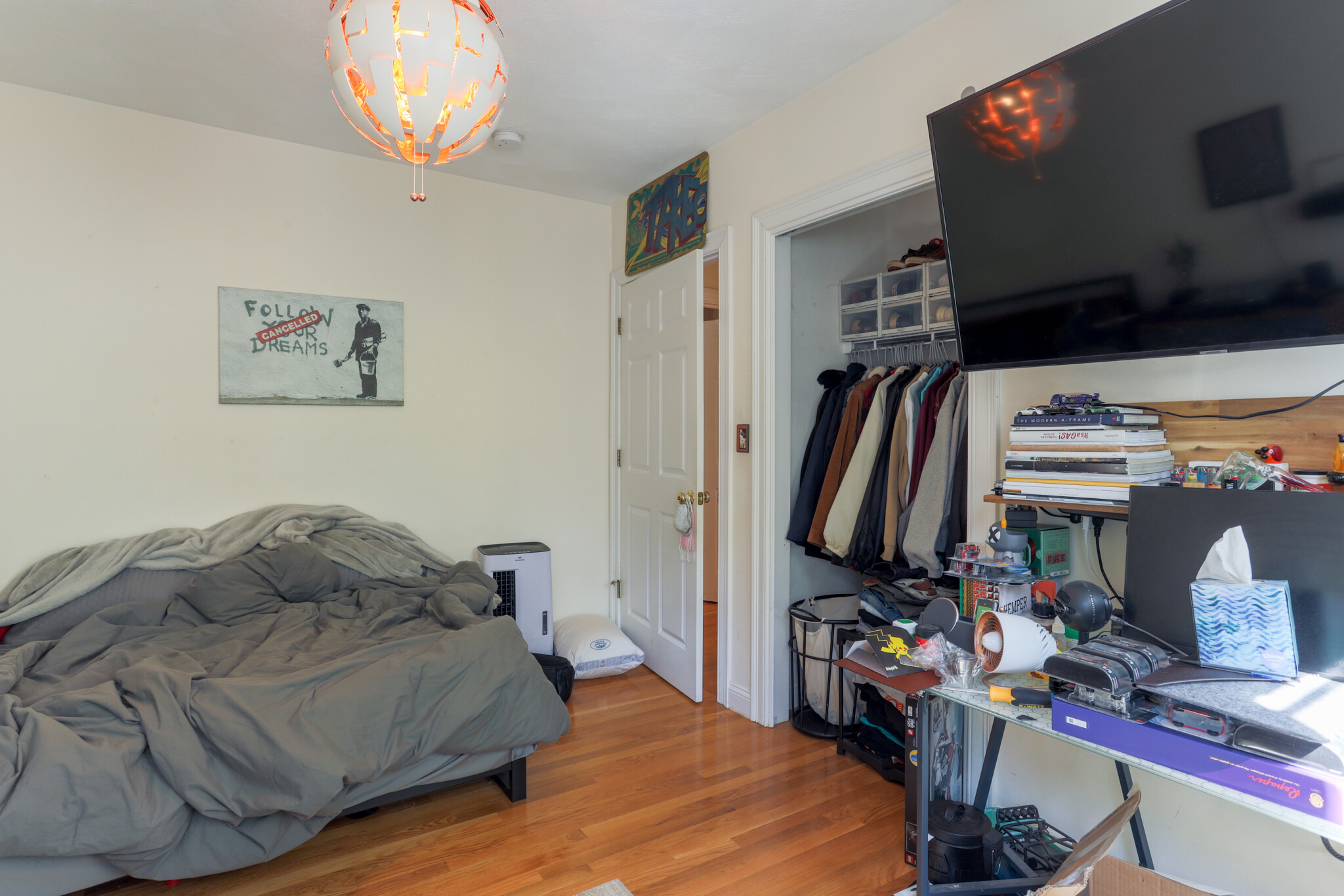 128 Hillside St, Mission Hill