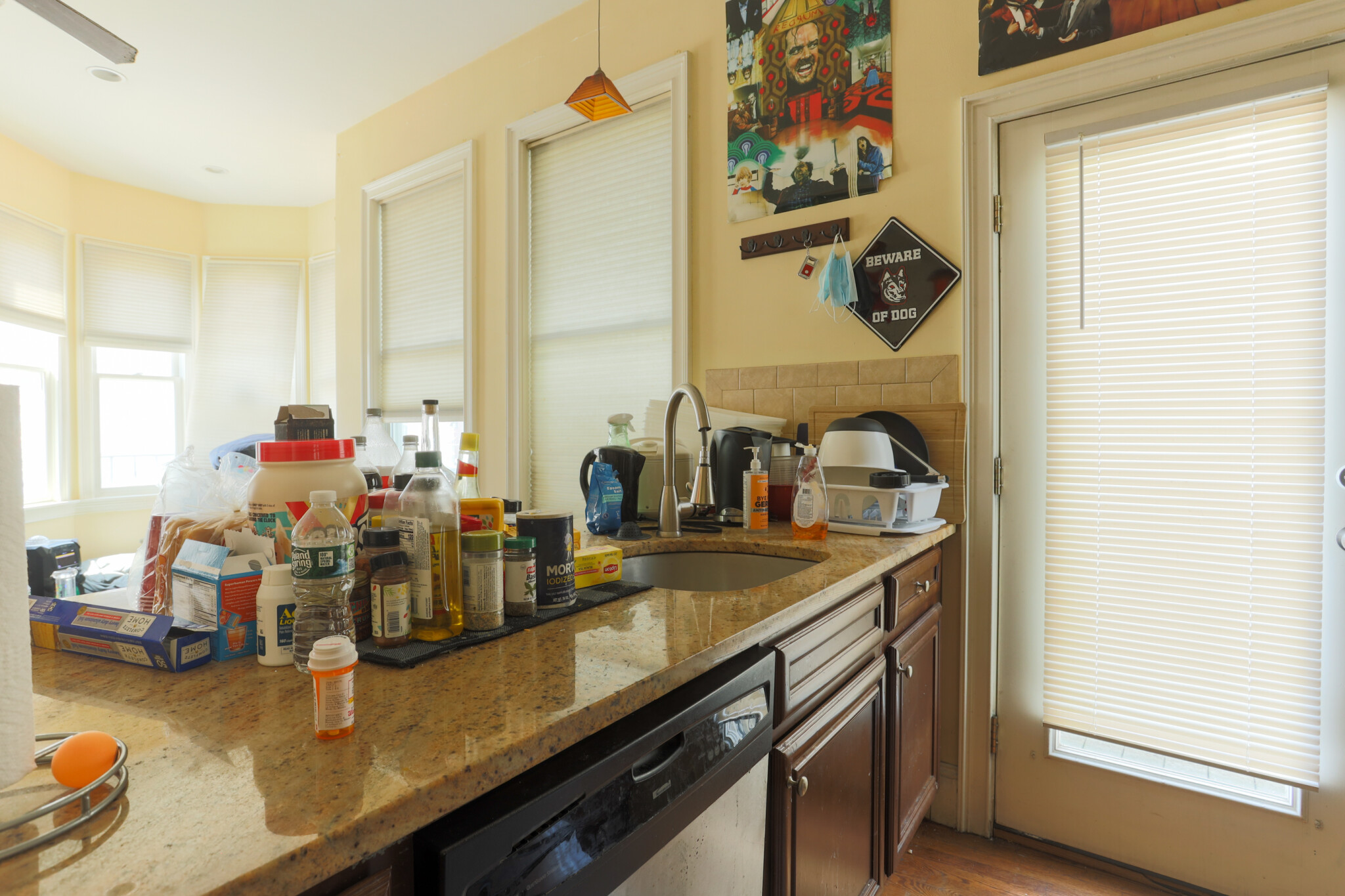 5 bed, 2 bath apartment for rent at 26 Saint Albans Rd Unit 1, Mission Hill — photo 6 of 30