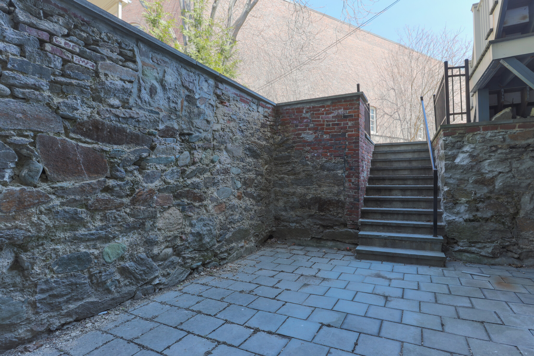 5 bed, 2 bath apartment for rent at 26 Saint Albans Rd Unit 1, Mission Hill — photo 18 of 30