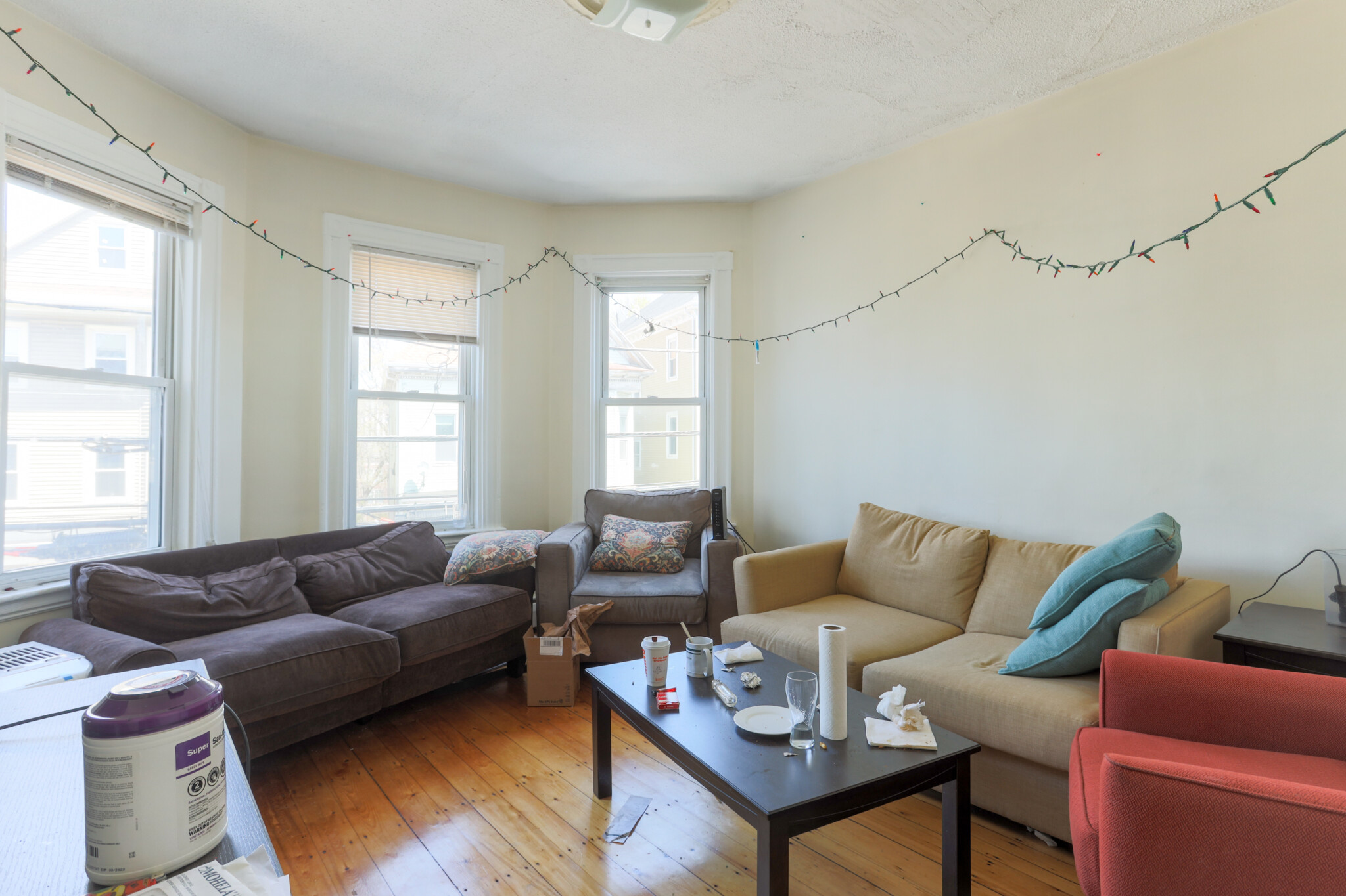 4 bed, 1 bath apartment for rent at 55 Calumet St Unit 2, Mission Hill — photo 1 of 24
