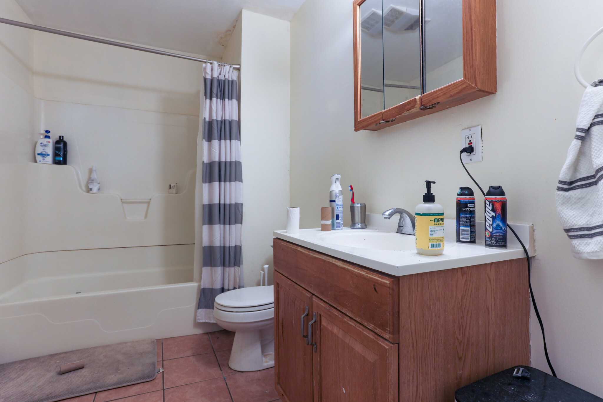4 bed, 1 bath apartment for rent at 55 Calumet St Unit 2, Mission Hill — photo 13 of 24