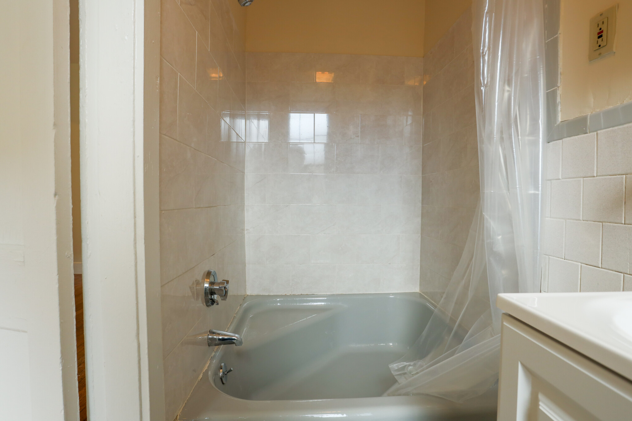 1 bed, 1 bath apartment for rent at 58 Queensberry St Unit 9, Fenway — photo 7 of 7