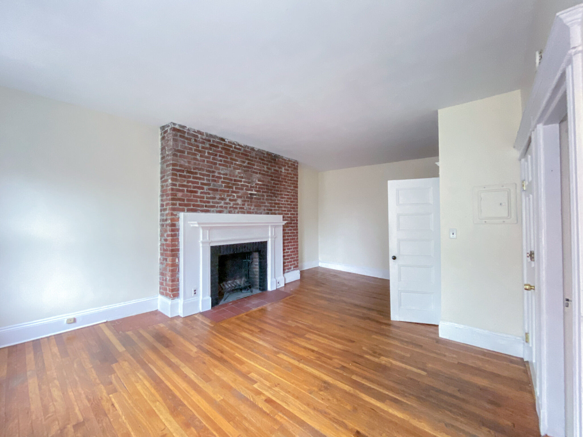 100 Myrtle St, Beacon Hill