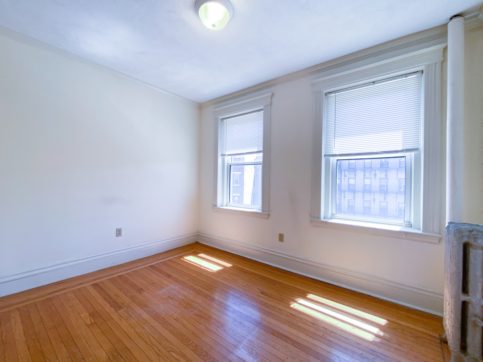 24 Queensberry St, Fenway