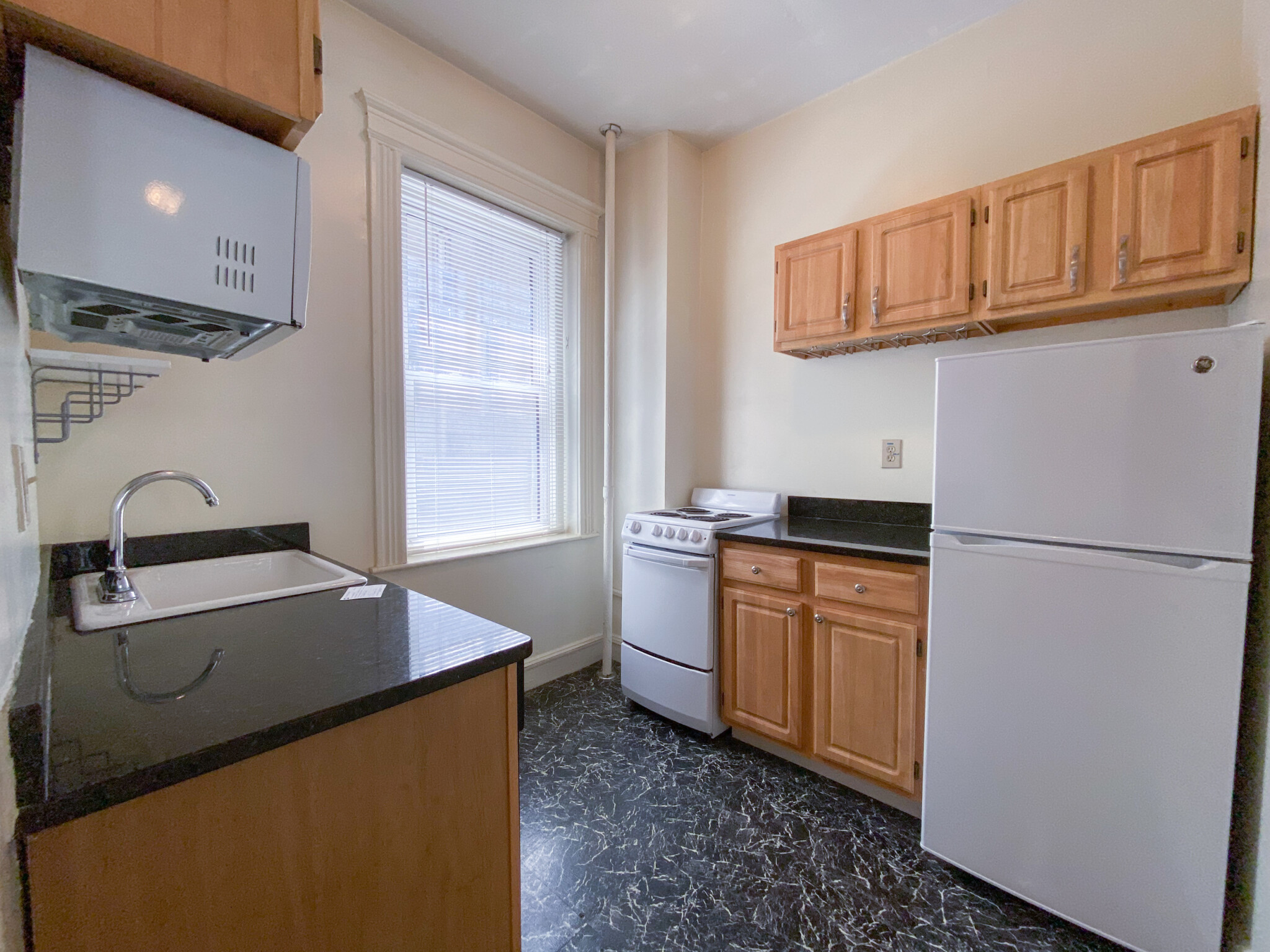 28 Queensberry St, Fenway