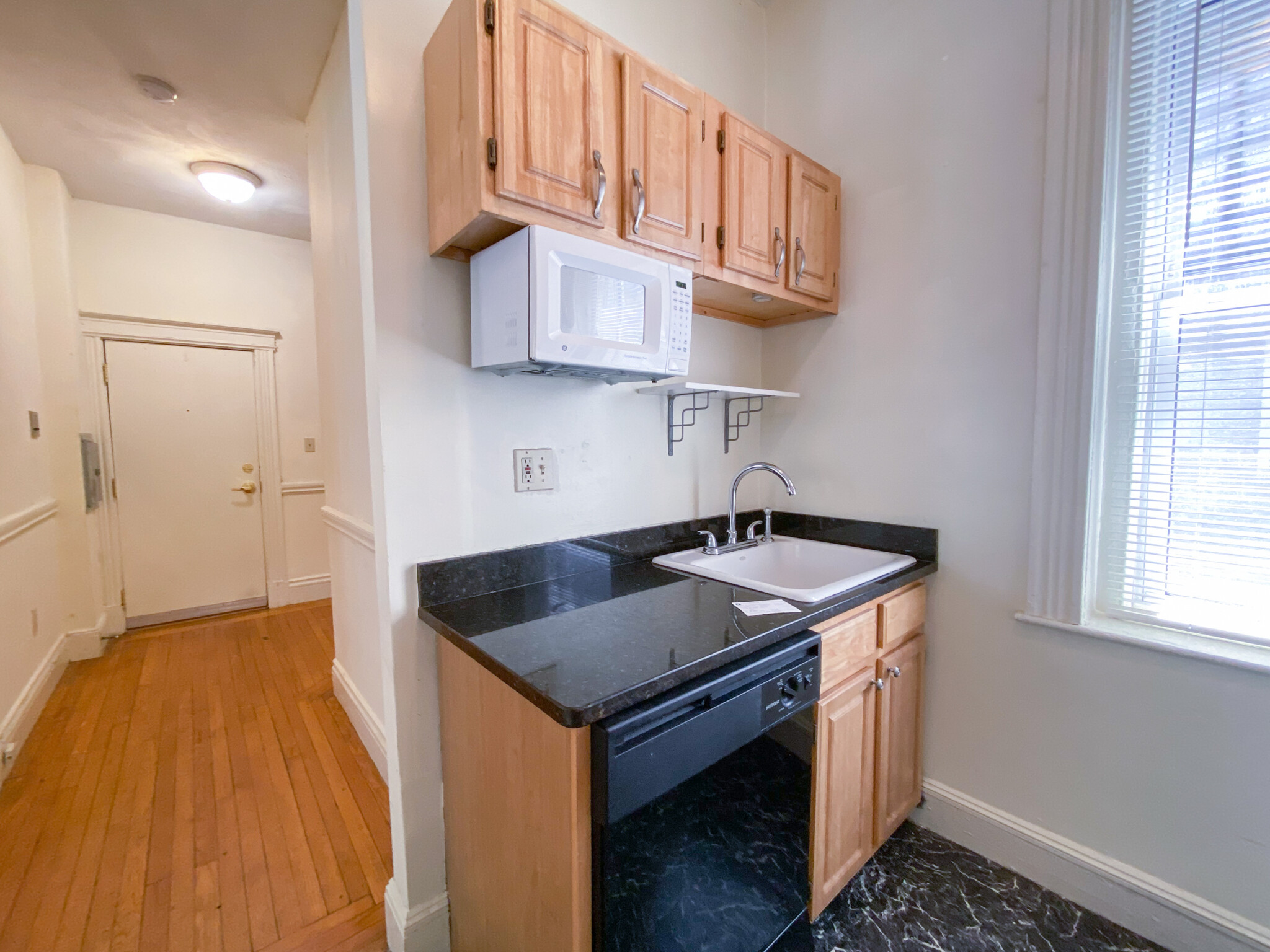 28 Queensberry St, Fenway