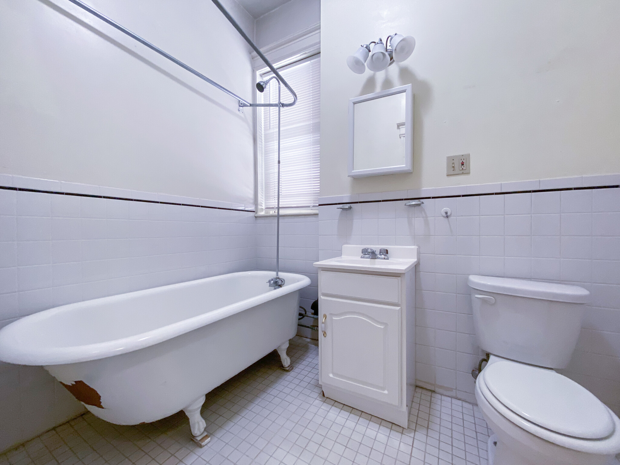 28 Queensberry St, Fenway