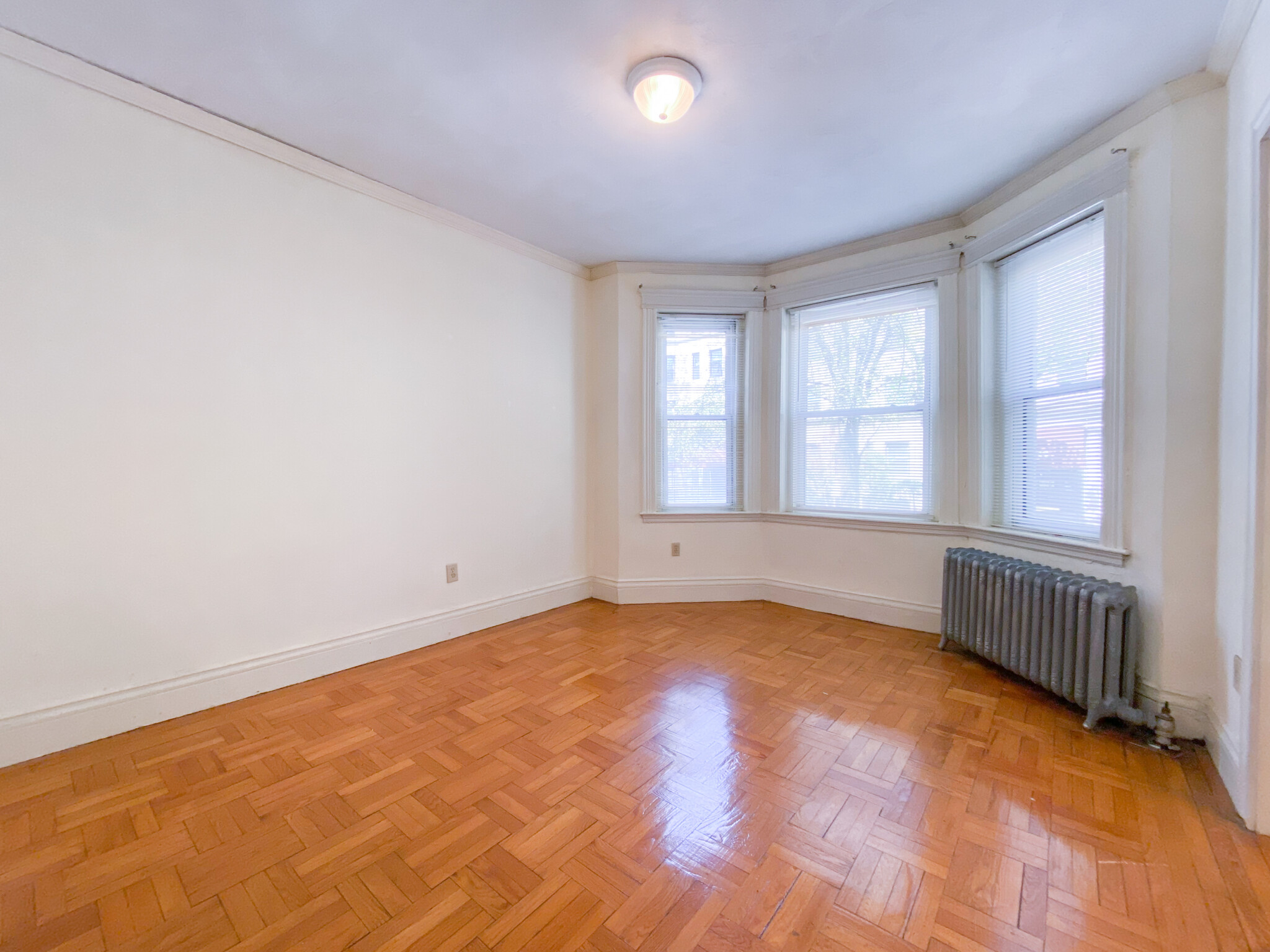 28 Queensberry St, Fenway