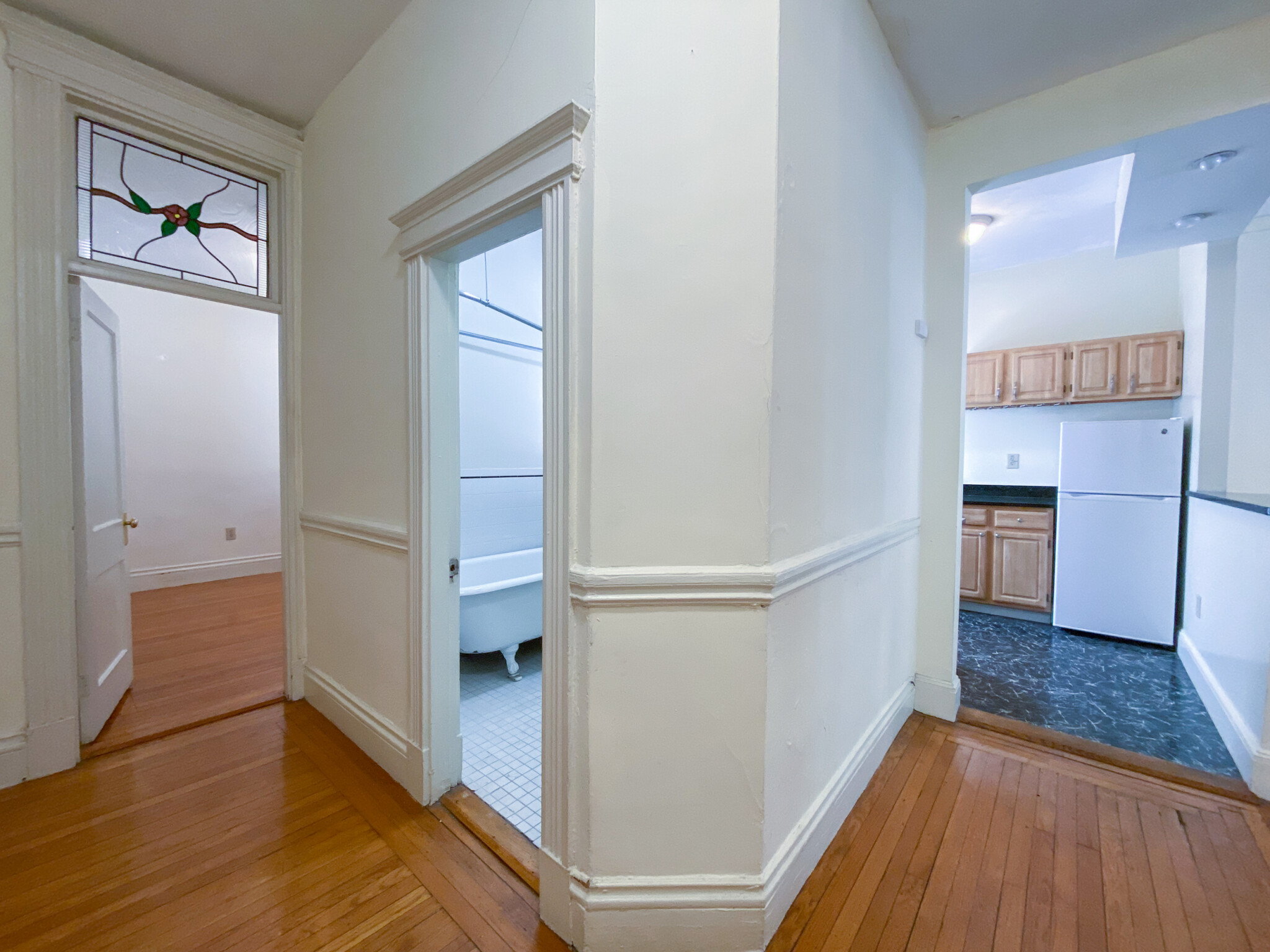 28 Queensberry St, Fenway