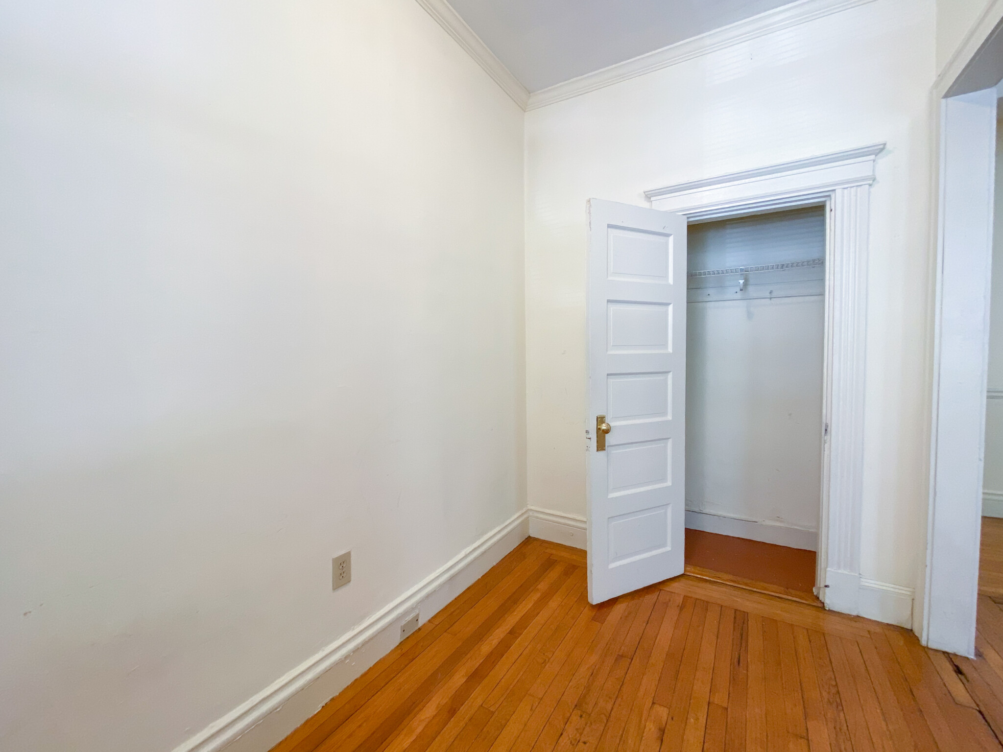 28 Queensberry St, Fenway