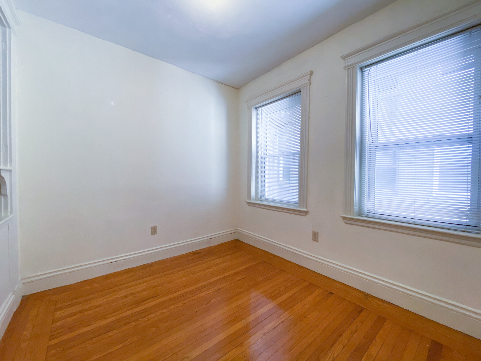 28 Queensberry St, Fenway