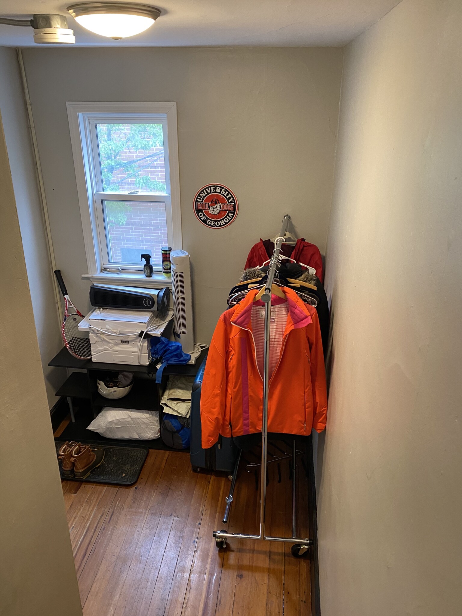 3 bed, 1 bath apartment for rent at 97 Moore St, Cambridge — photo 14 of 14