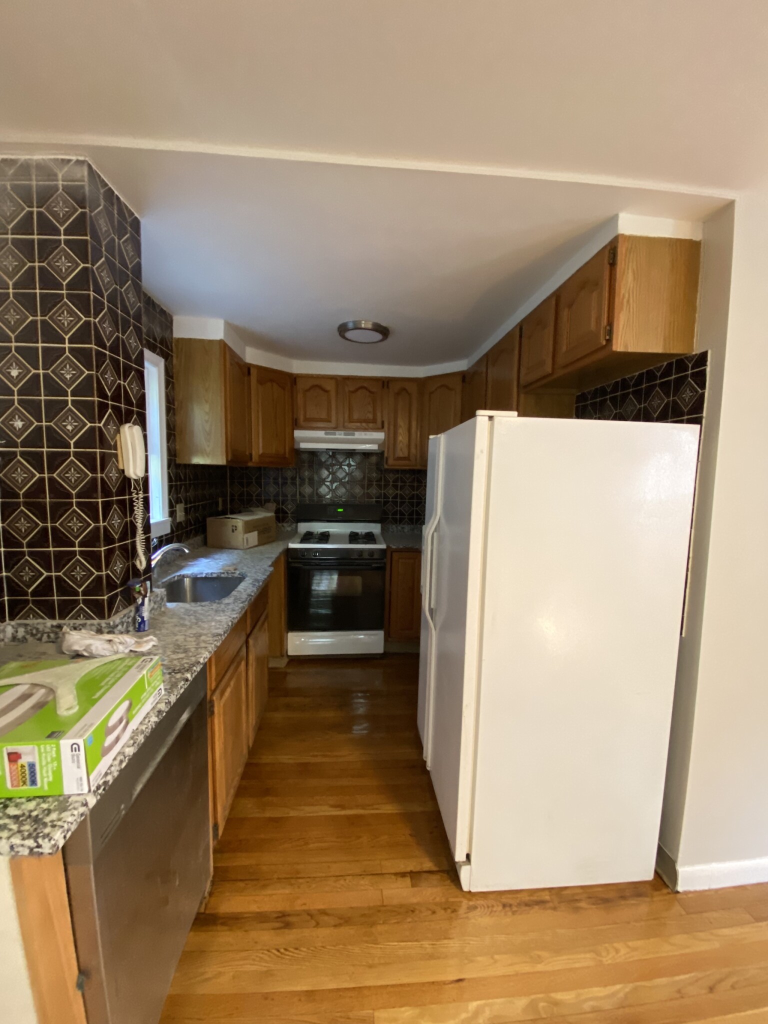 3 bed, 2 bath apartment for rent at 220 Broadway, Cambridge — photo 2 of 15