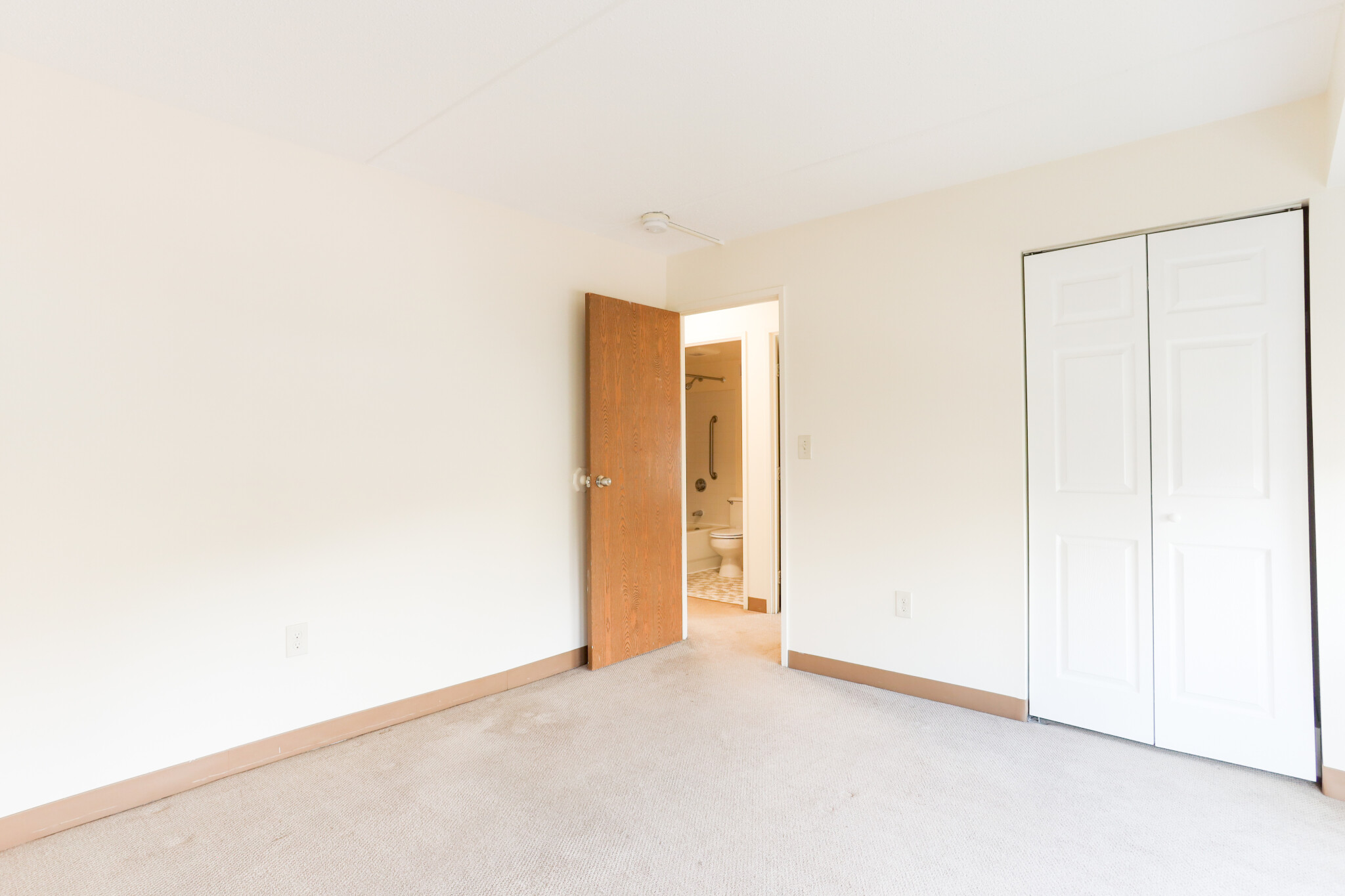 400 Massachusetts Ave, South End