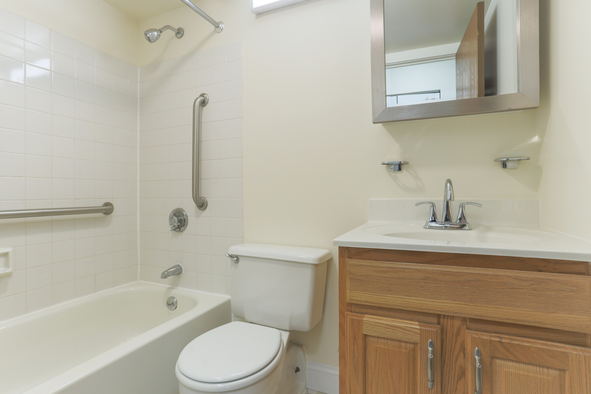 400 Massachusetts Ave, South End