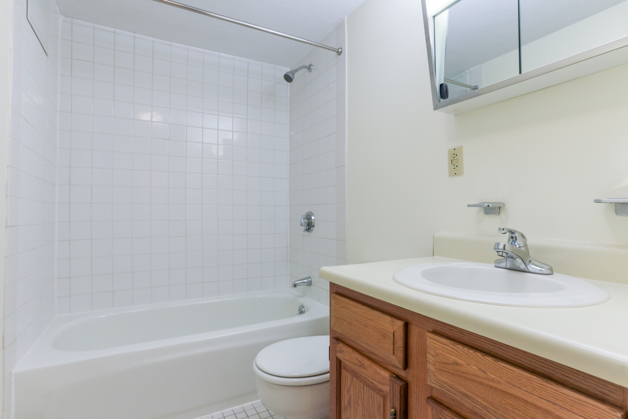 400 Massachusetts Ave, South End