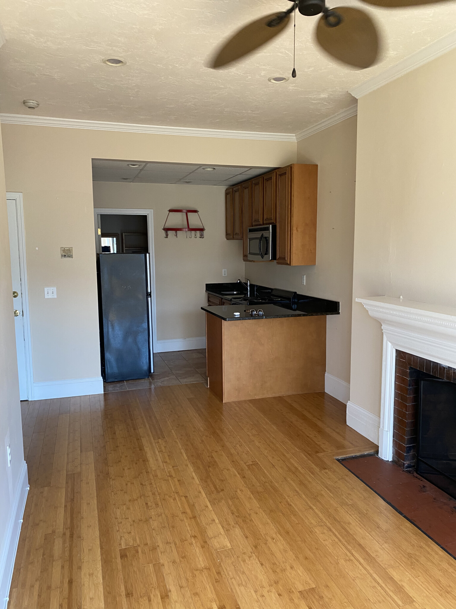 250 Newbury St, Back Bay