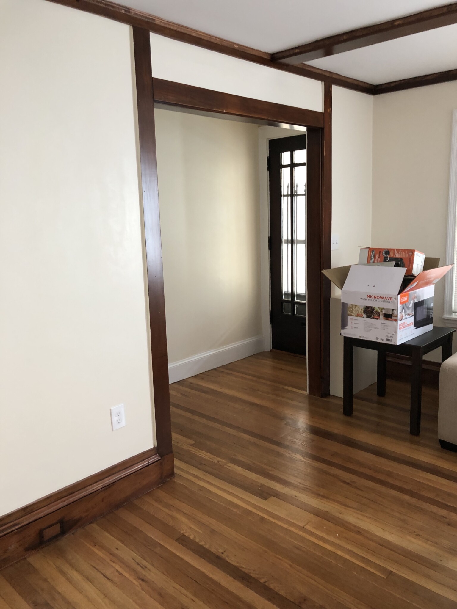 14 Netherlands Rd, Brookline Village