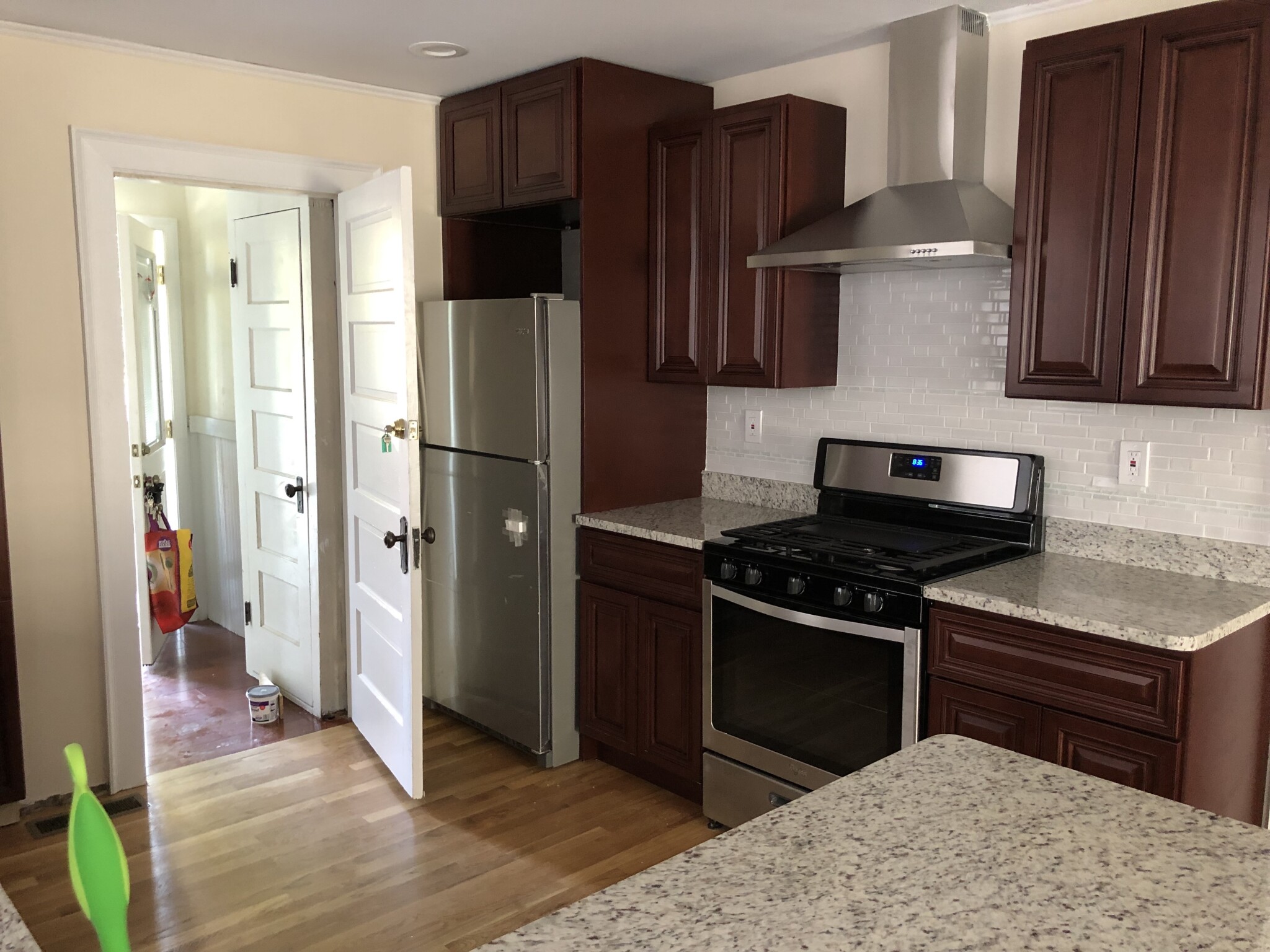 14 Netherlands Rd, Brookline Village