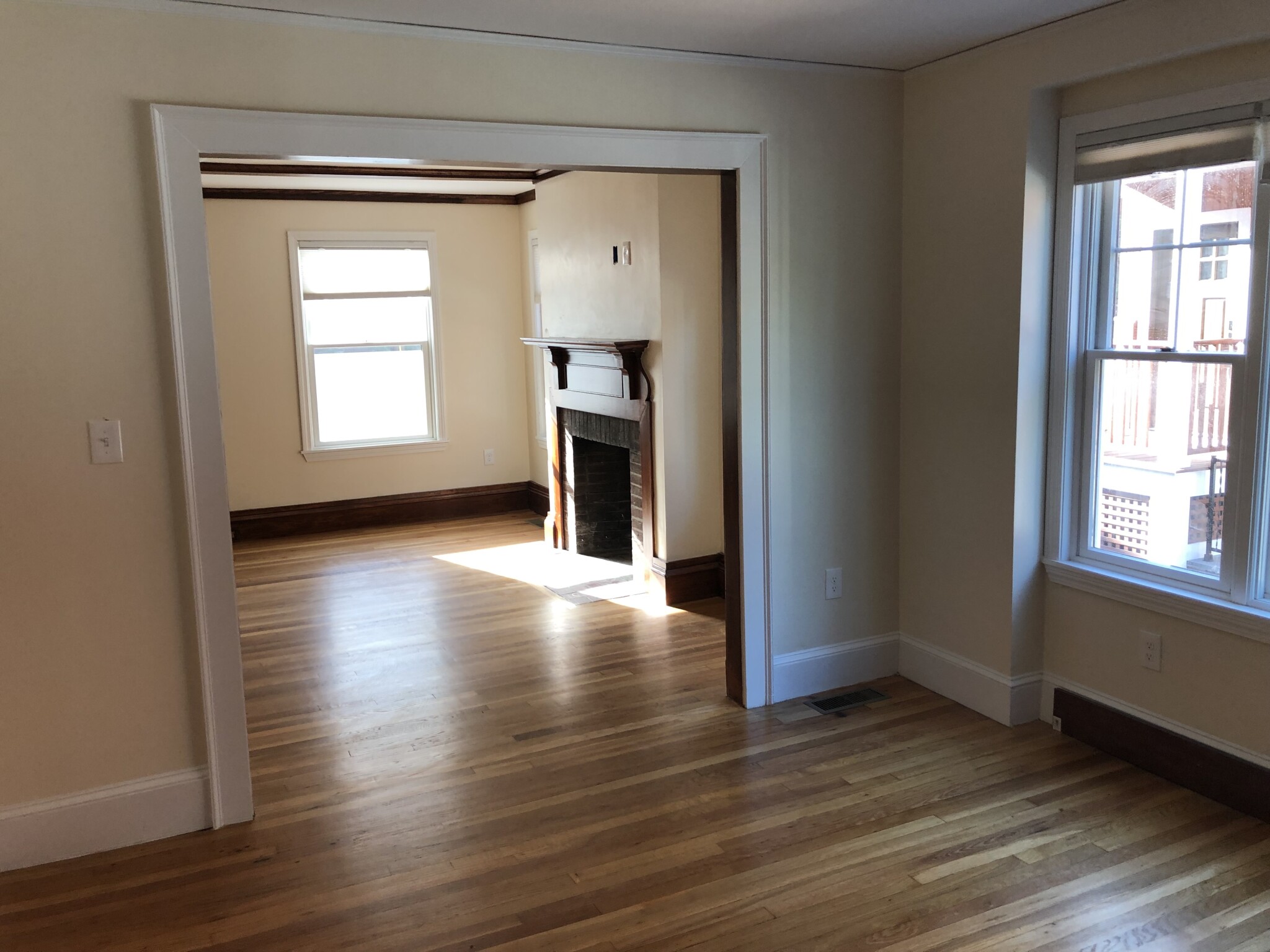 14 Netherlands Rd, Brookline Village