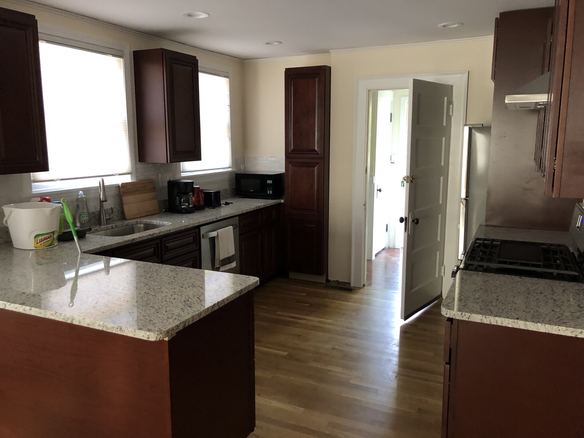 14 Netherlands Rd, Brookline Village