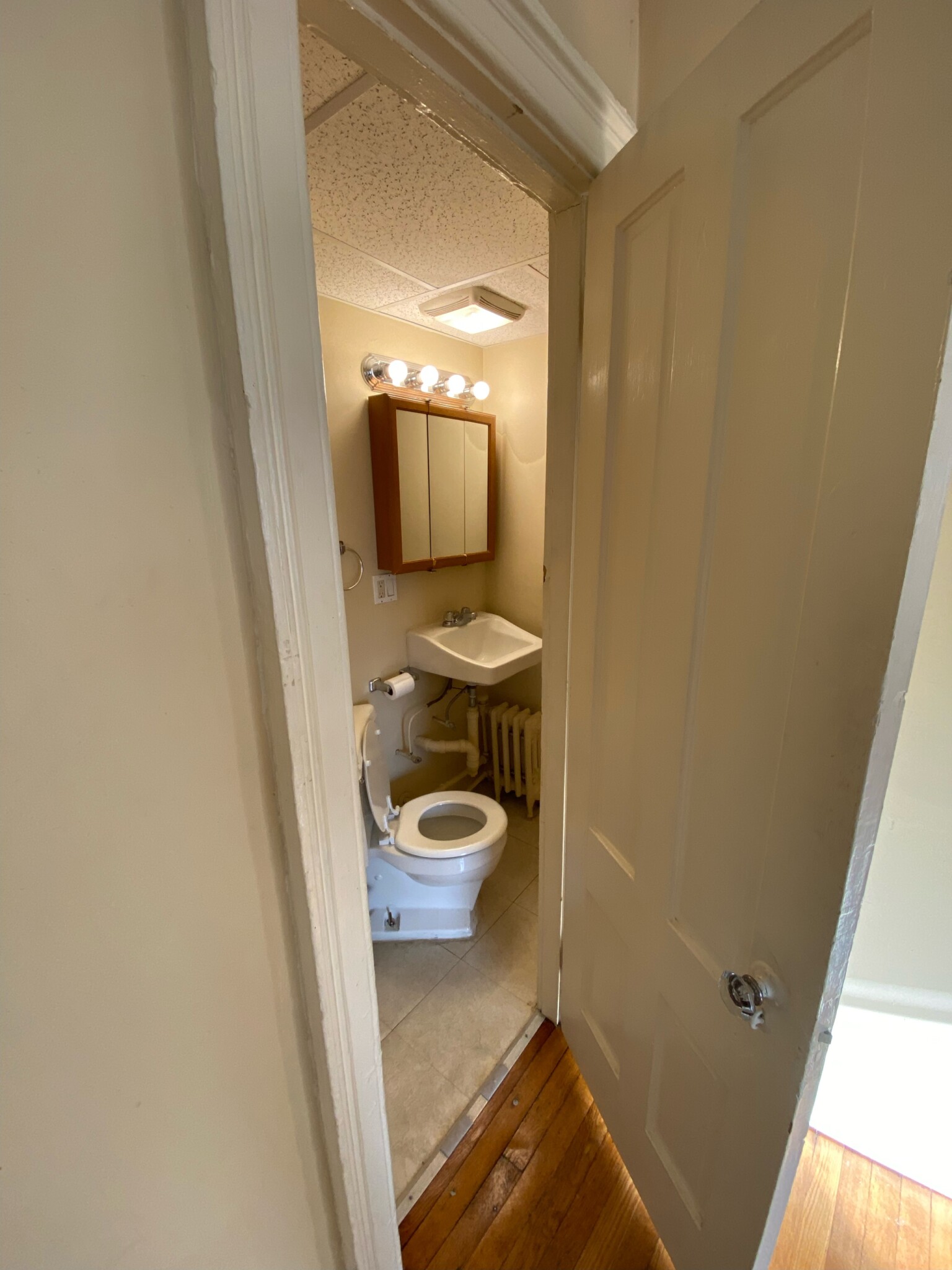 90 Myrtle St, Beacon Hill