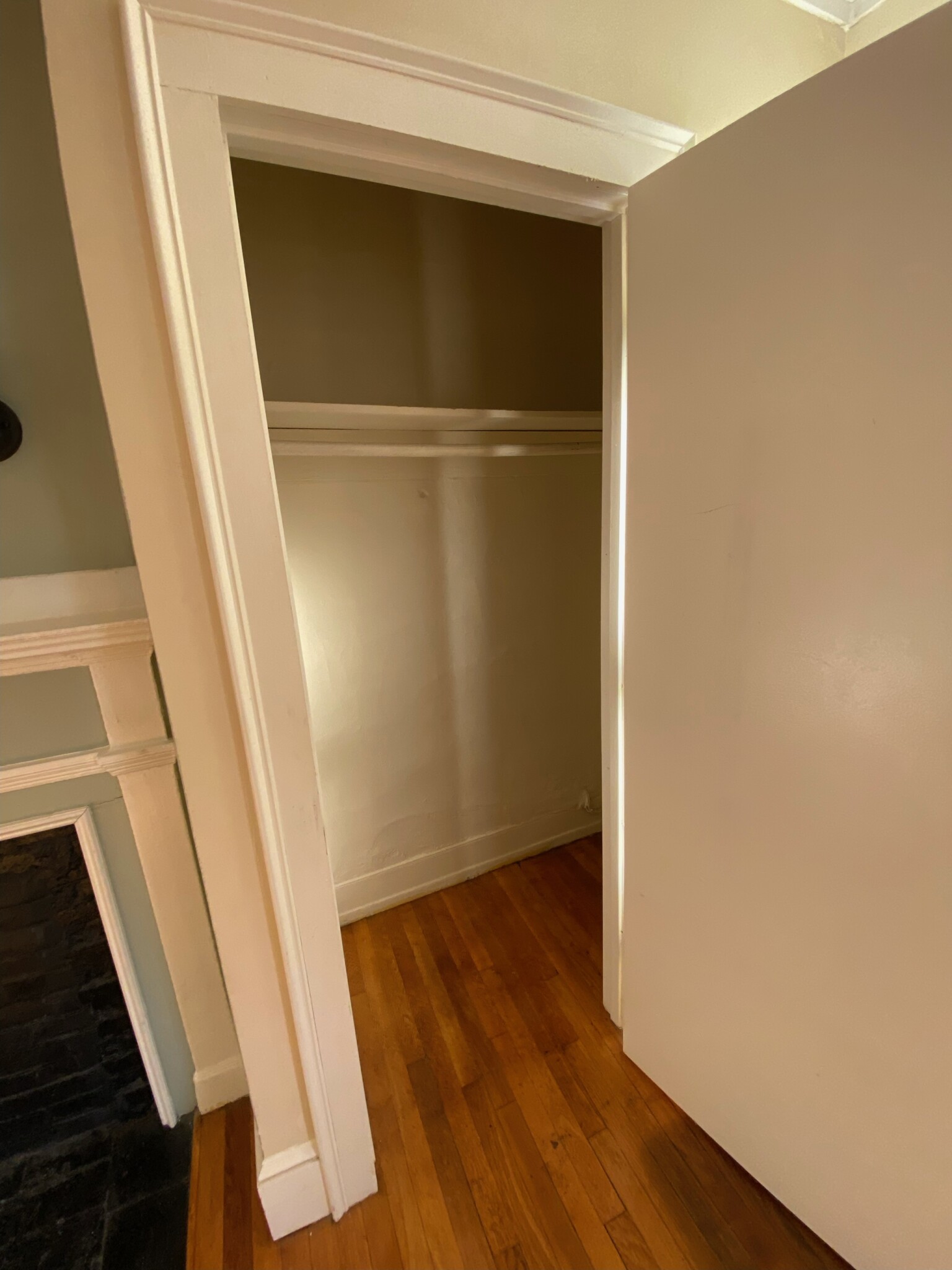 90 Myrtle St, Beacon Hill