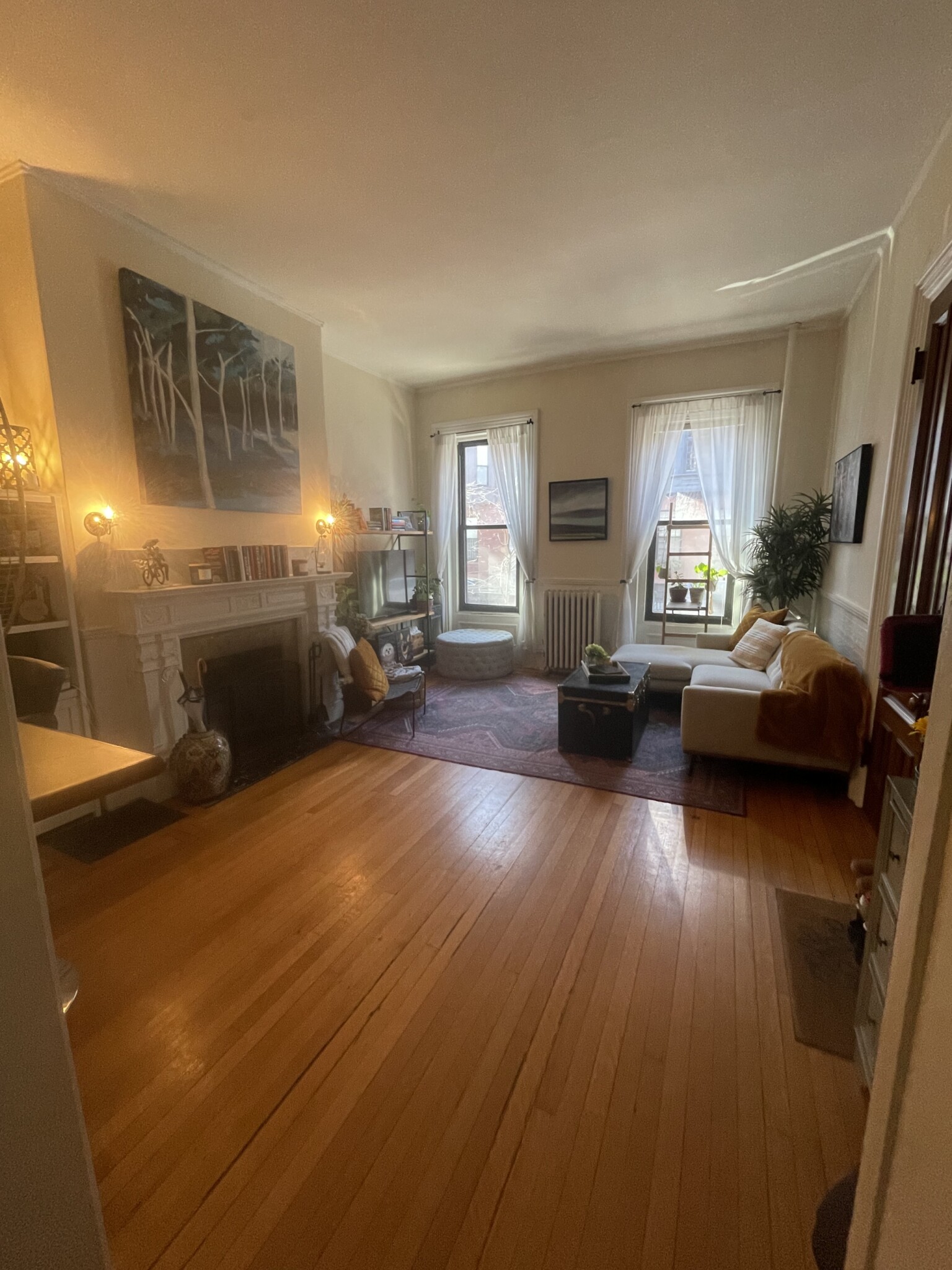 16 Hereford St, Back Bay