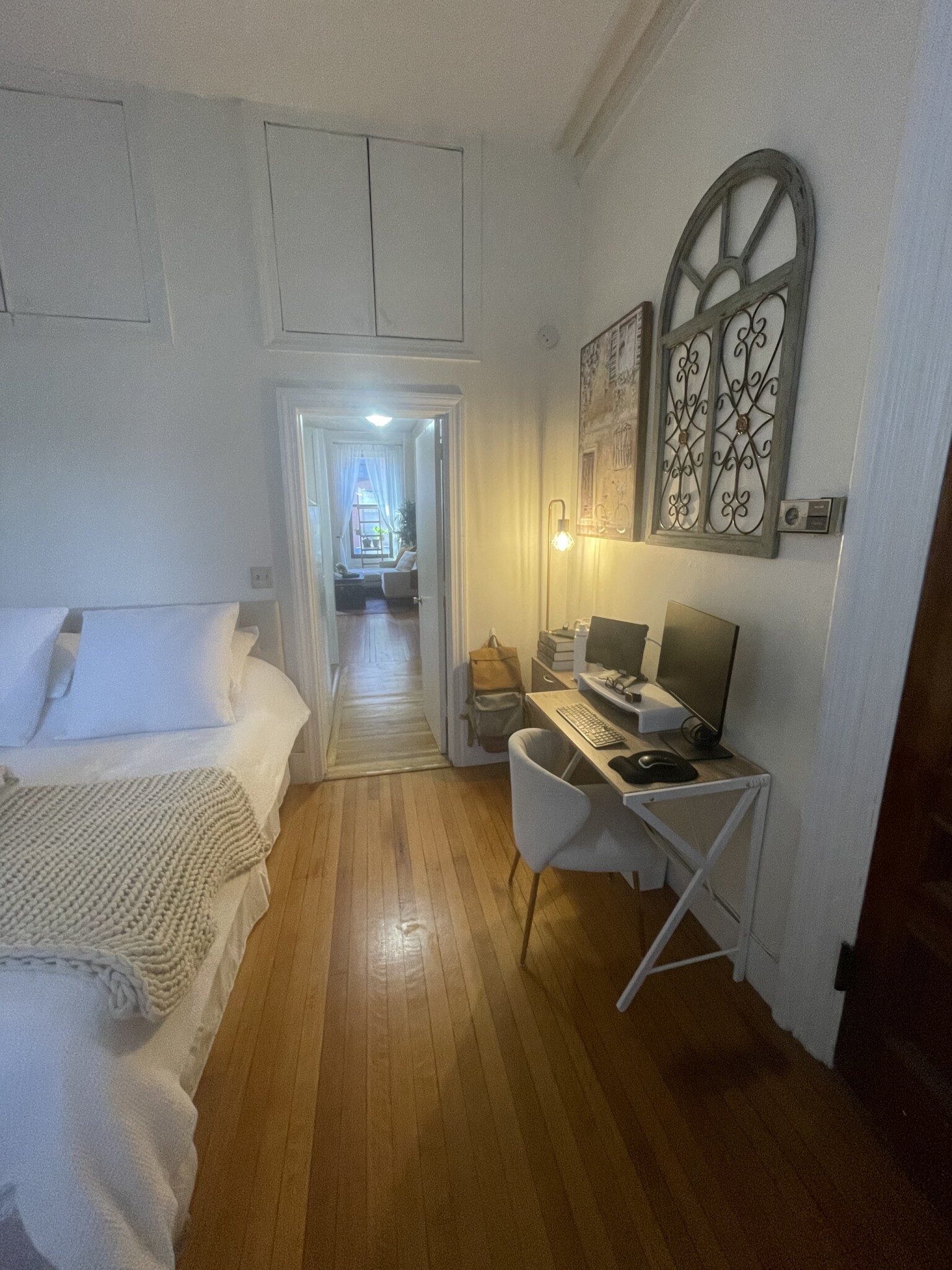 16 Hereford St, Back Bay