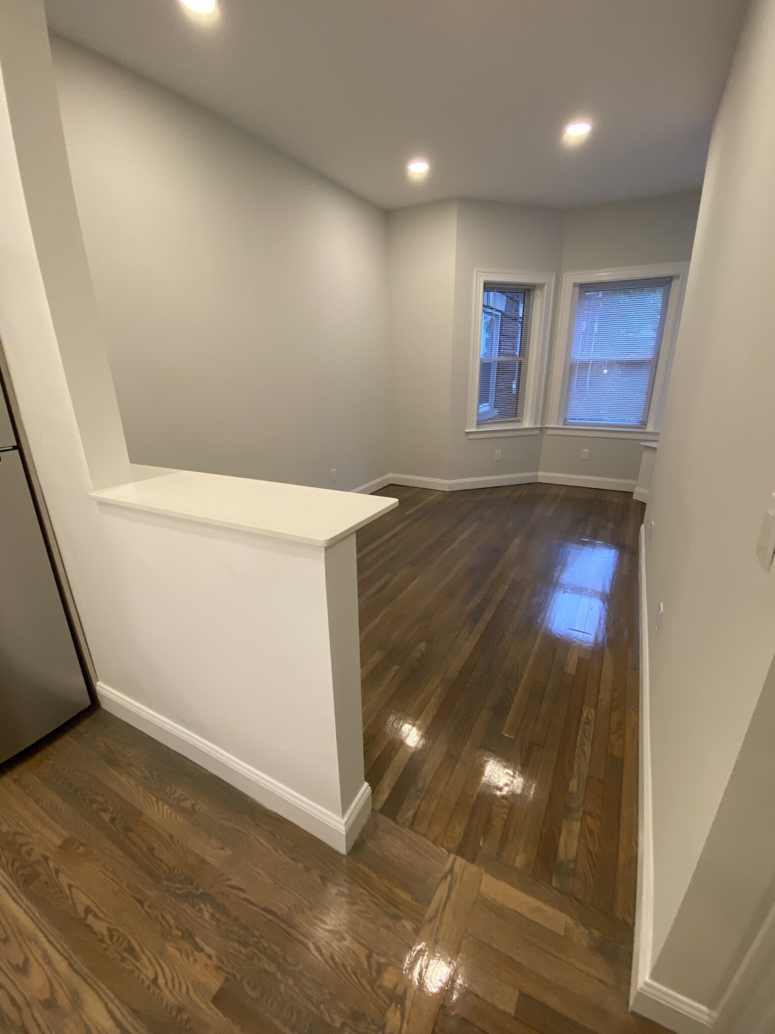 102 Queensberry St, Fenway