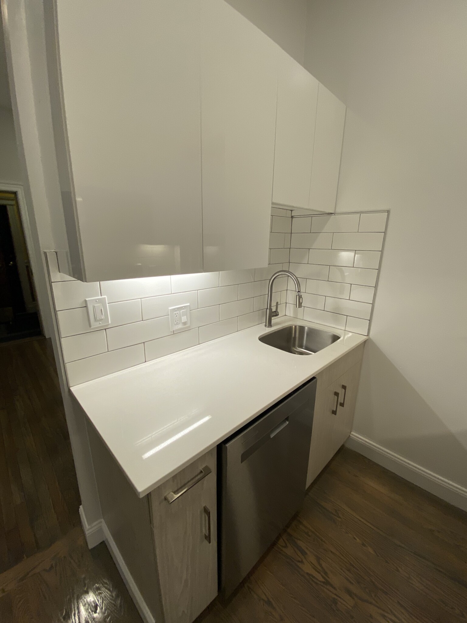 102 Queensberry St, Fenway