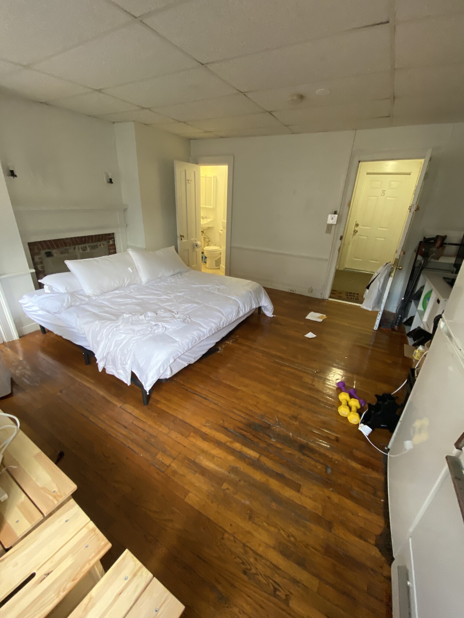 90 Myrtle St, Beacon Hill