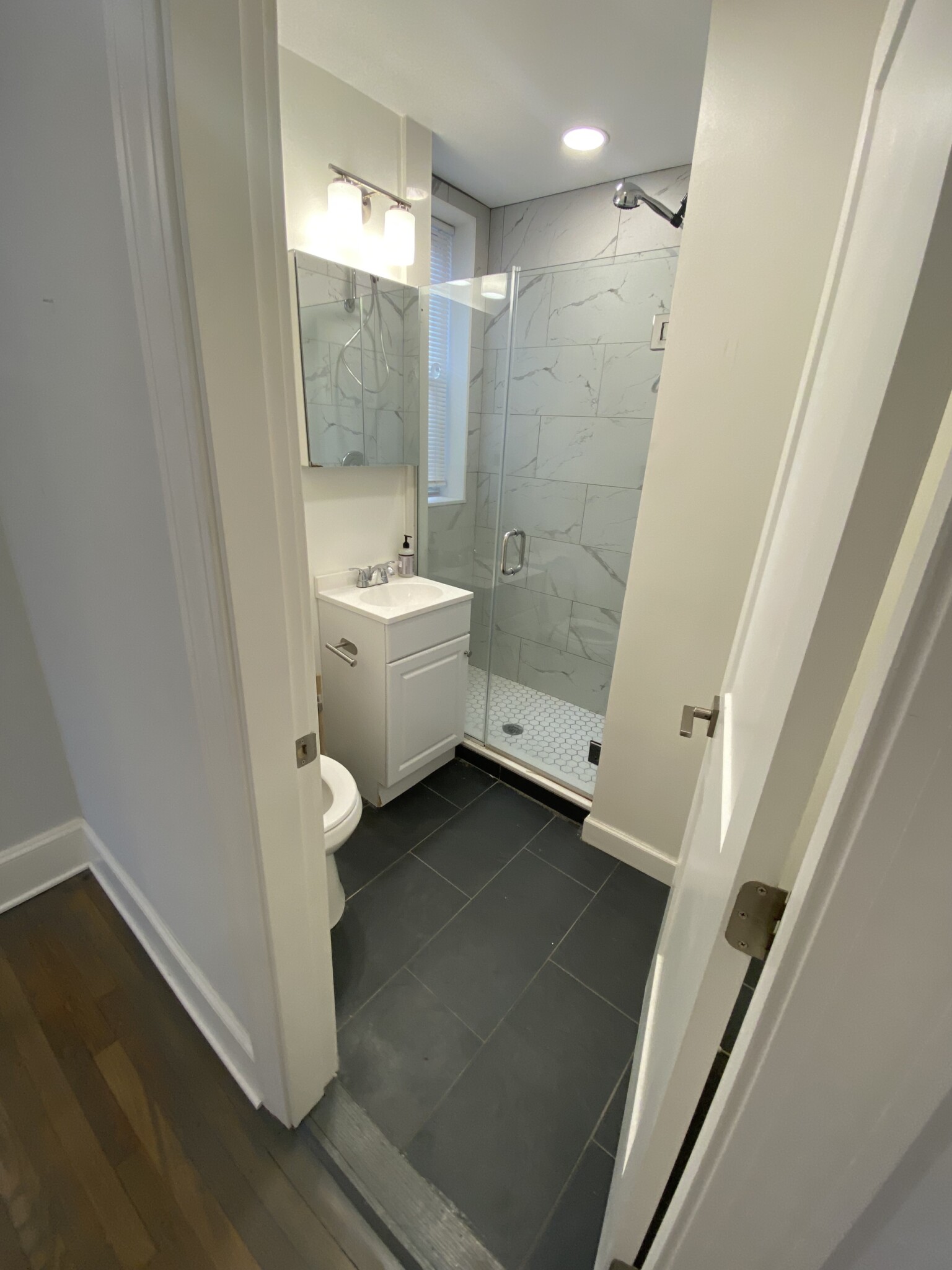 109 Queensberry St, Fenway