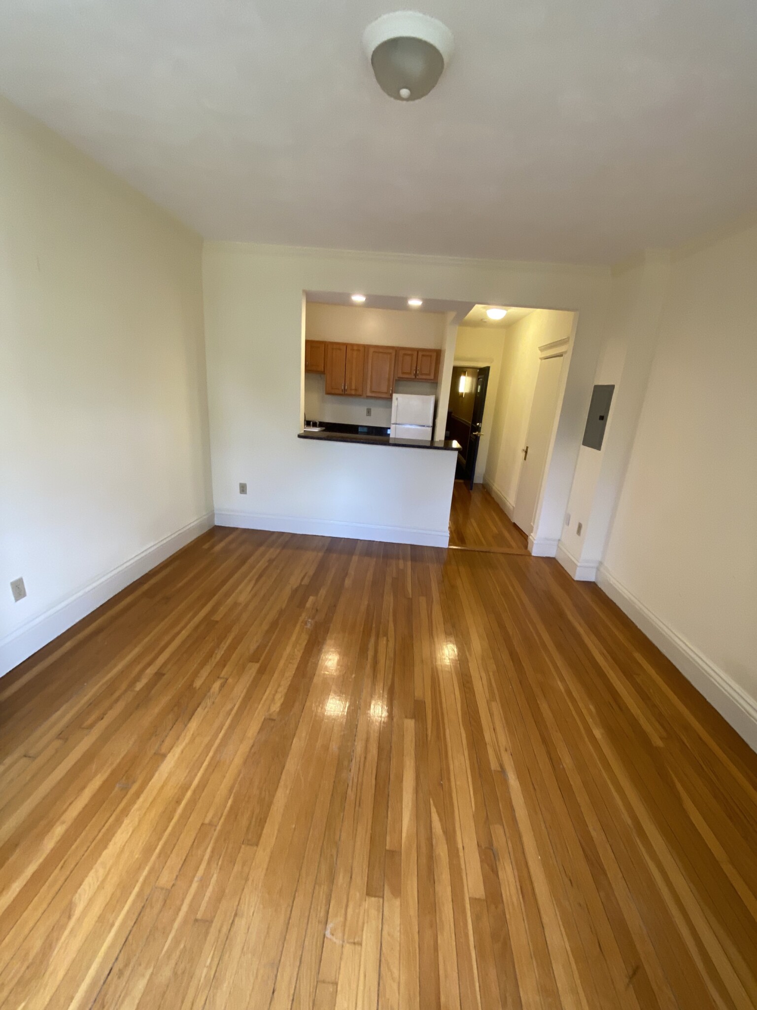 98 Queensberry St, Fenway