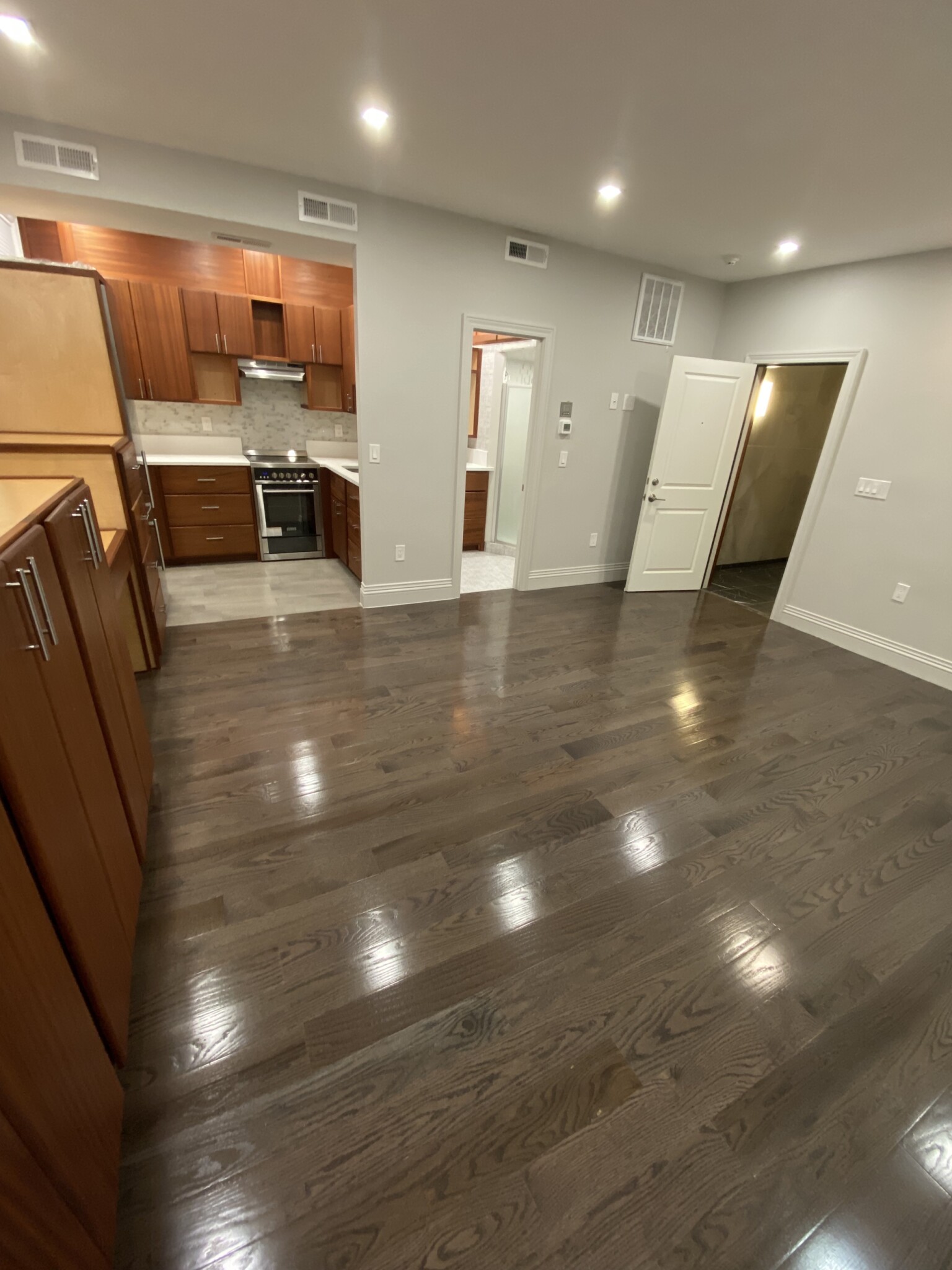 33 Gloucester St, Back Bay