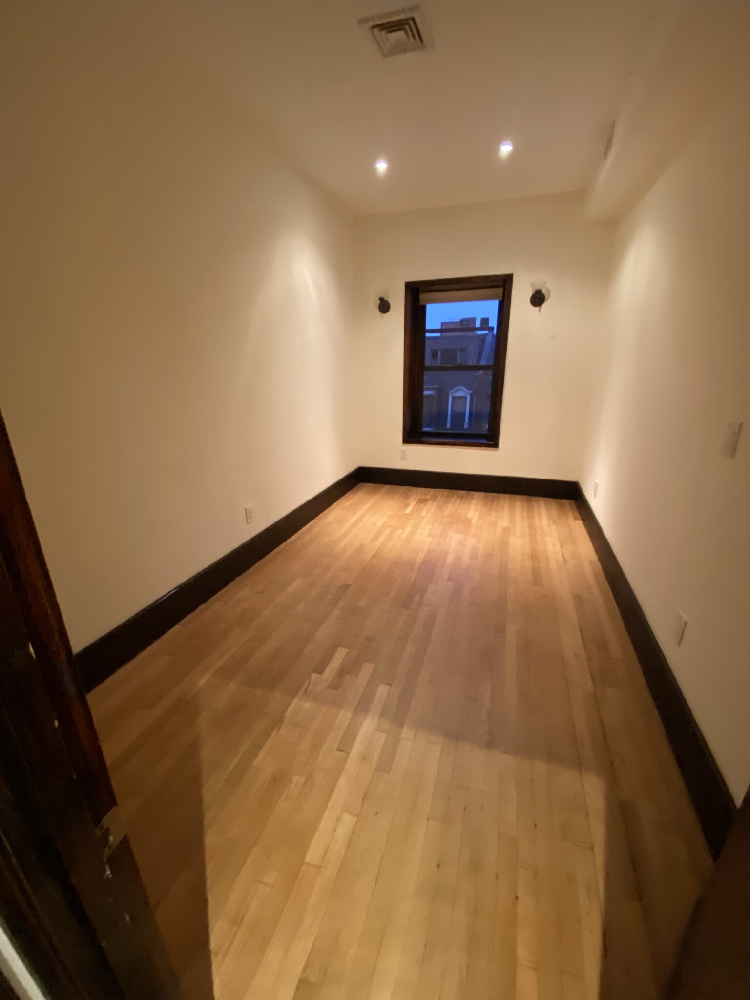 36 Gloucester St, Back Bay