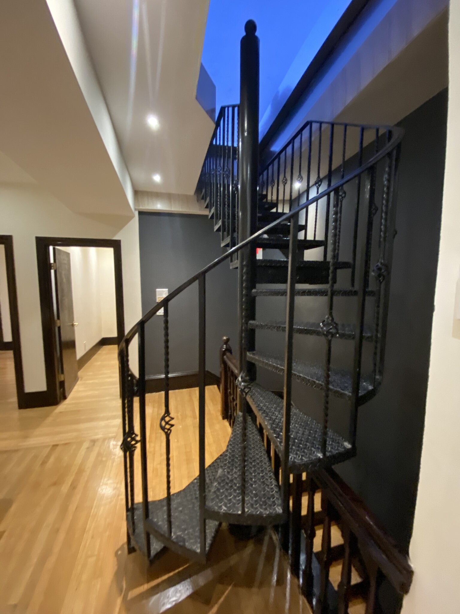 36 Gloucester St, Back Bay