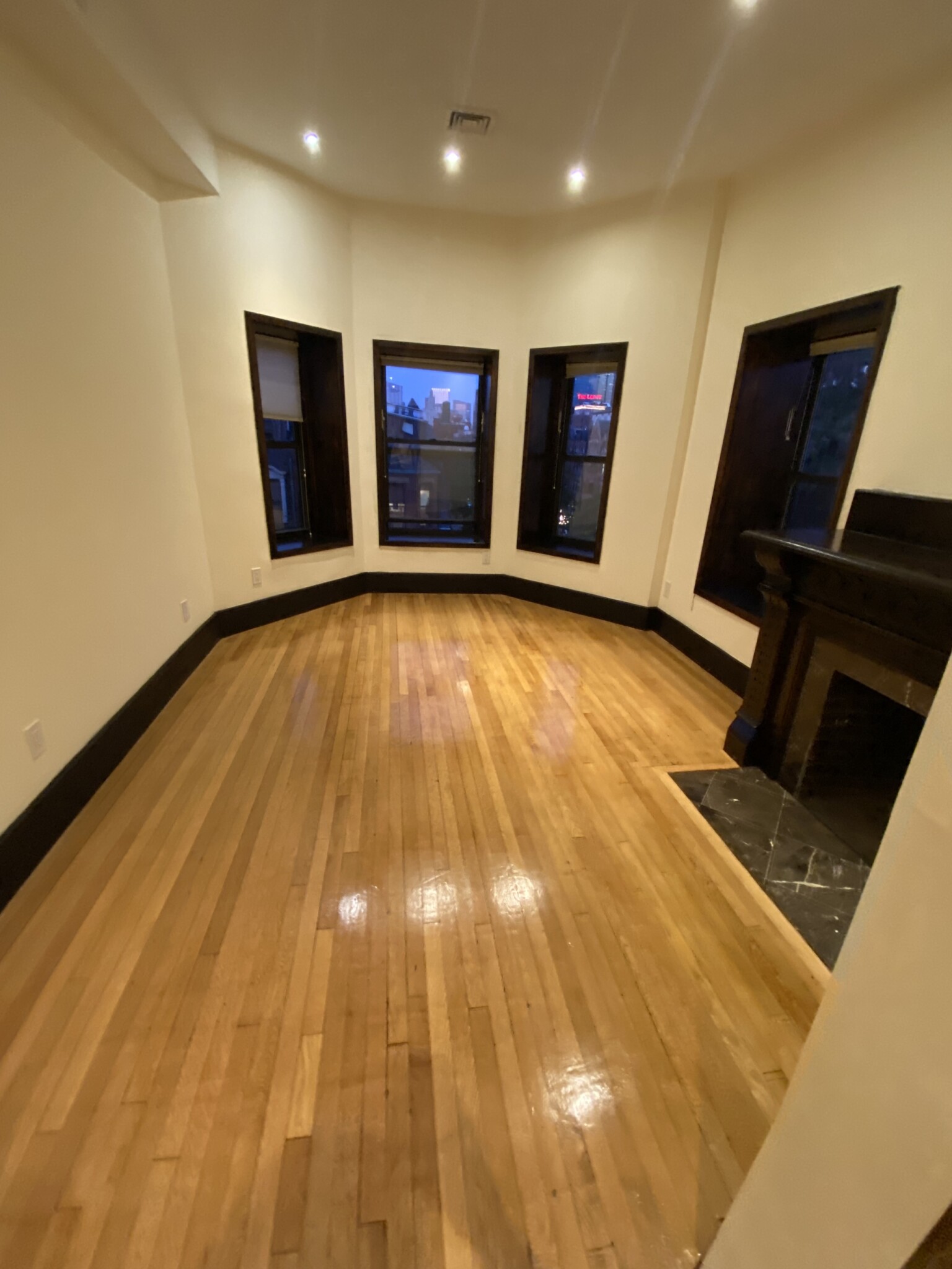 36 Gloucester St, Back Bay