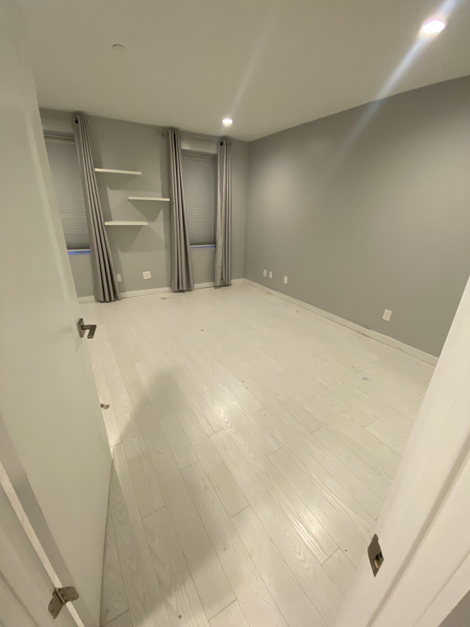 469 Massachusetts Ave, South End