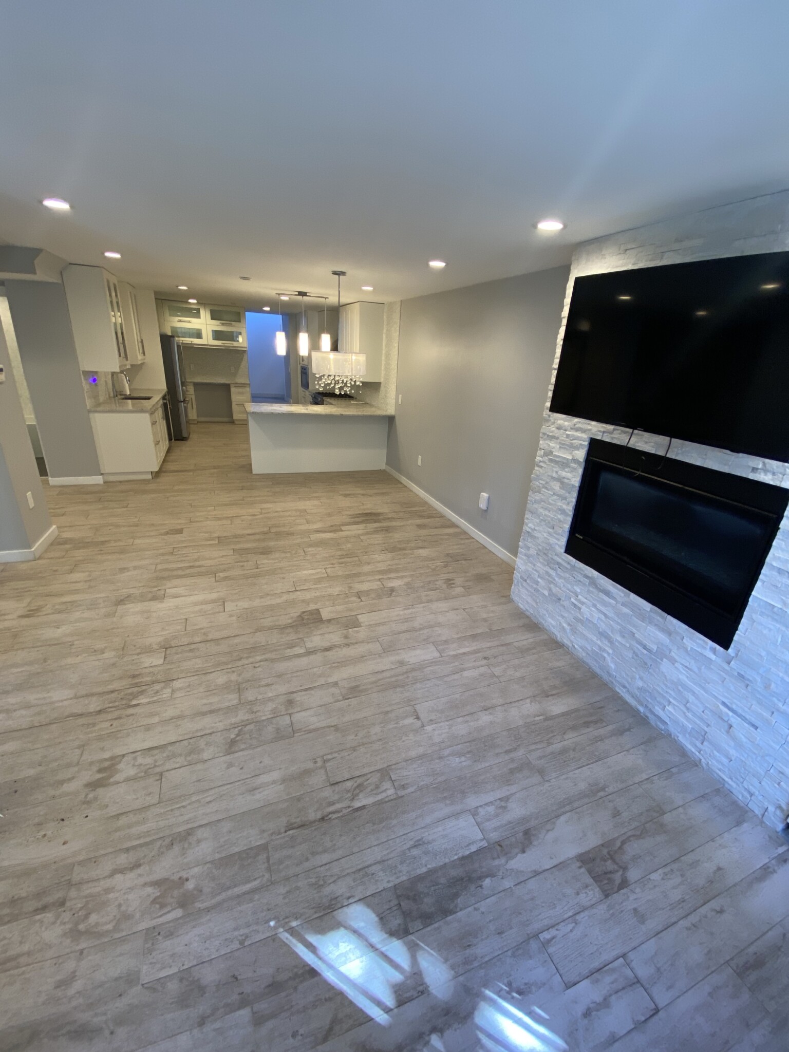 469 Massachusetts Ave, South End