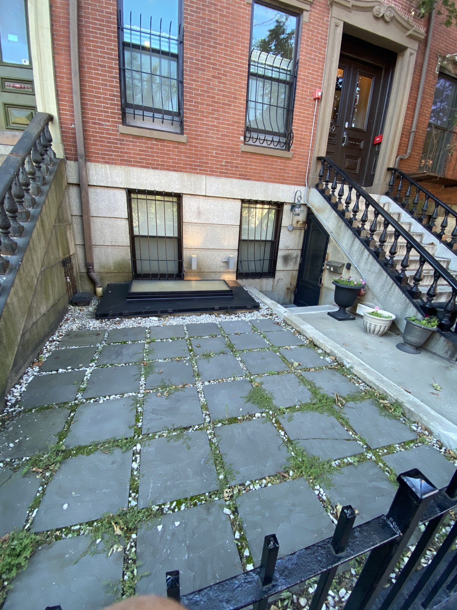 469 Massachusetts Ave, South End