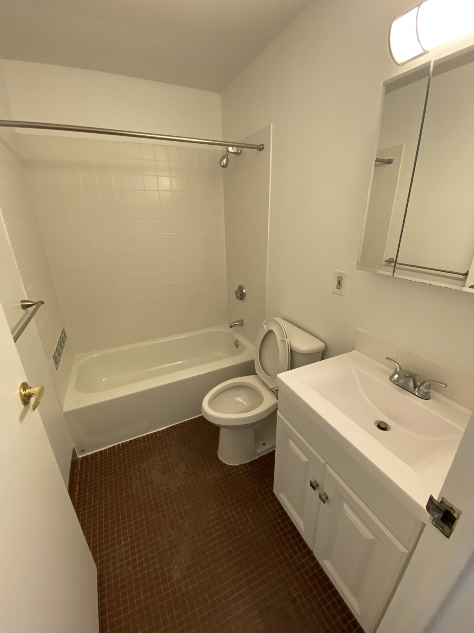 111 Atlantic Ave, North End