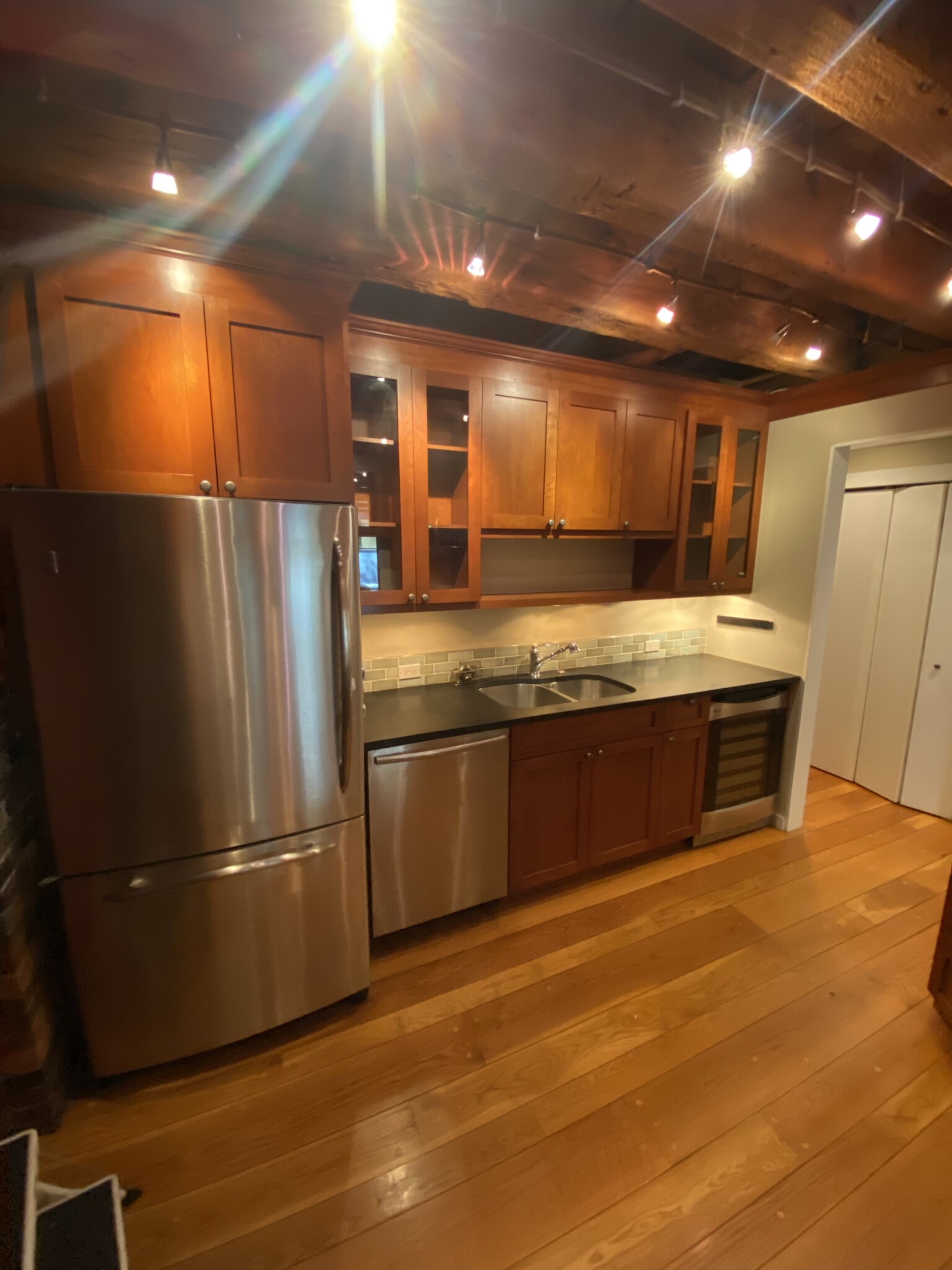 154 Commercial St, North End