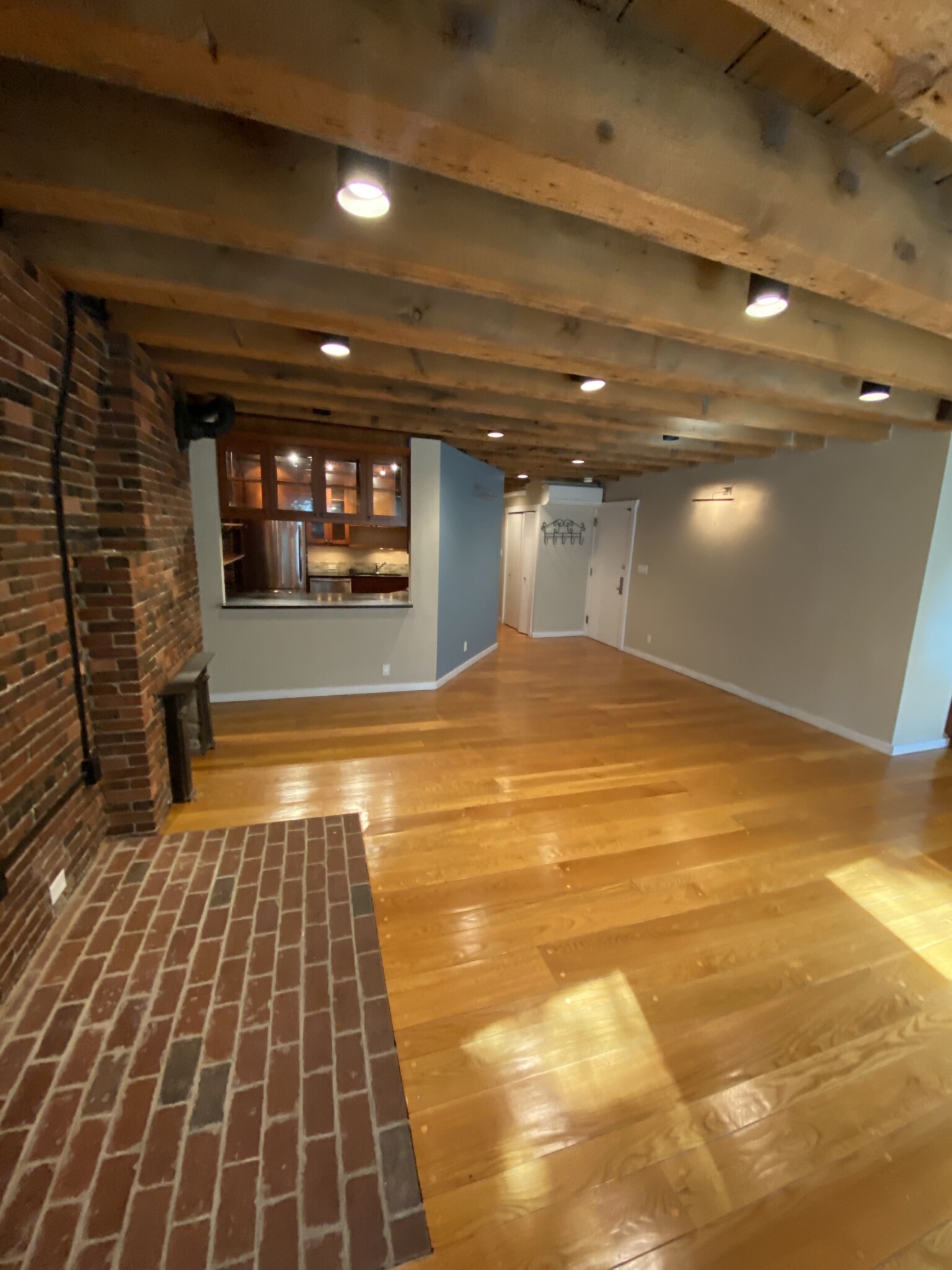 154 Commercial St, North End