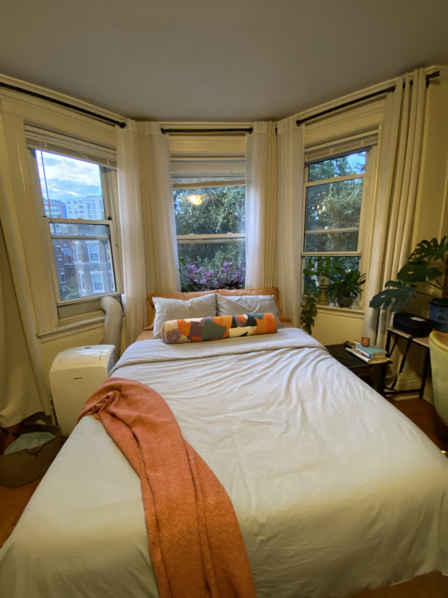 40 Queensberry St, Fenway