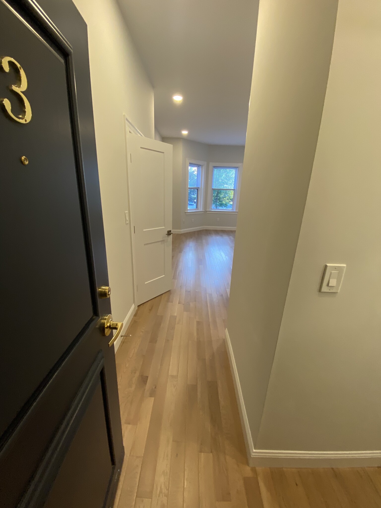 98 Queensberry St, Fenway