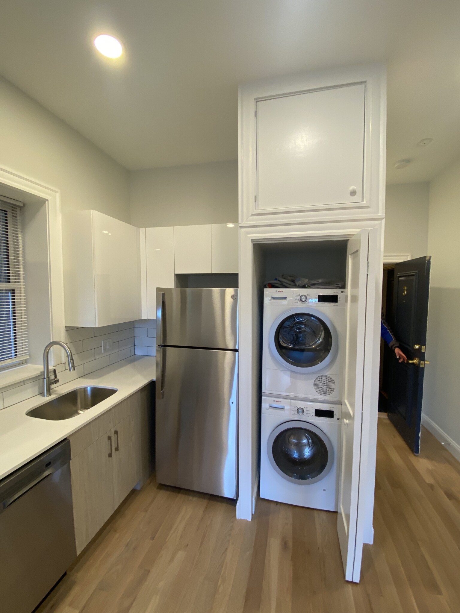 98 Queensberry St, Fenway