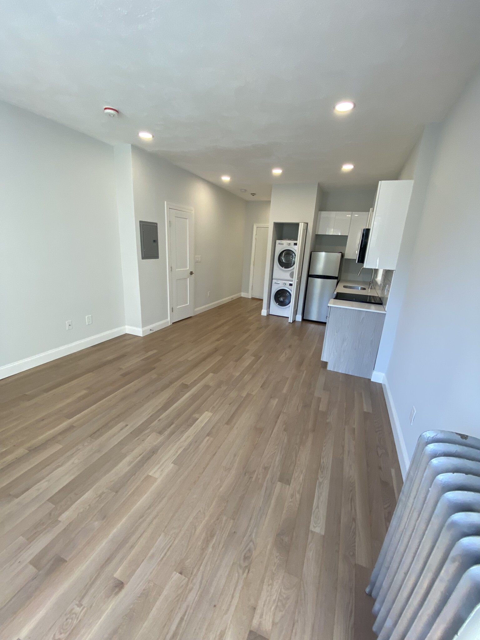 104 Queensberry St, Fenway